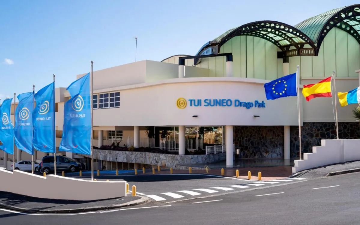 Property building in Club Hotel Drago Park