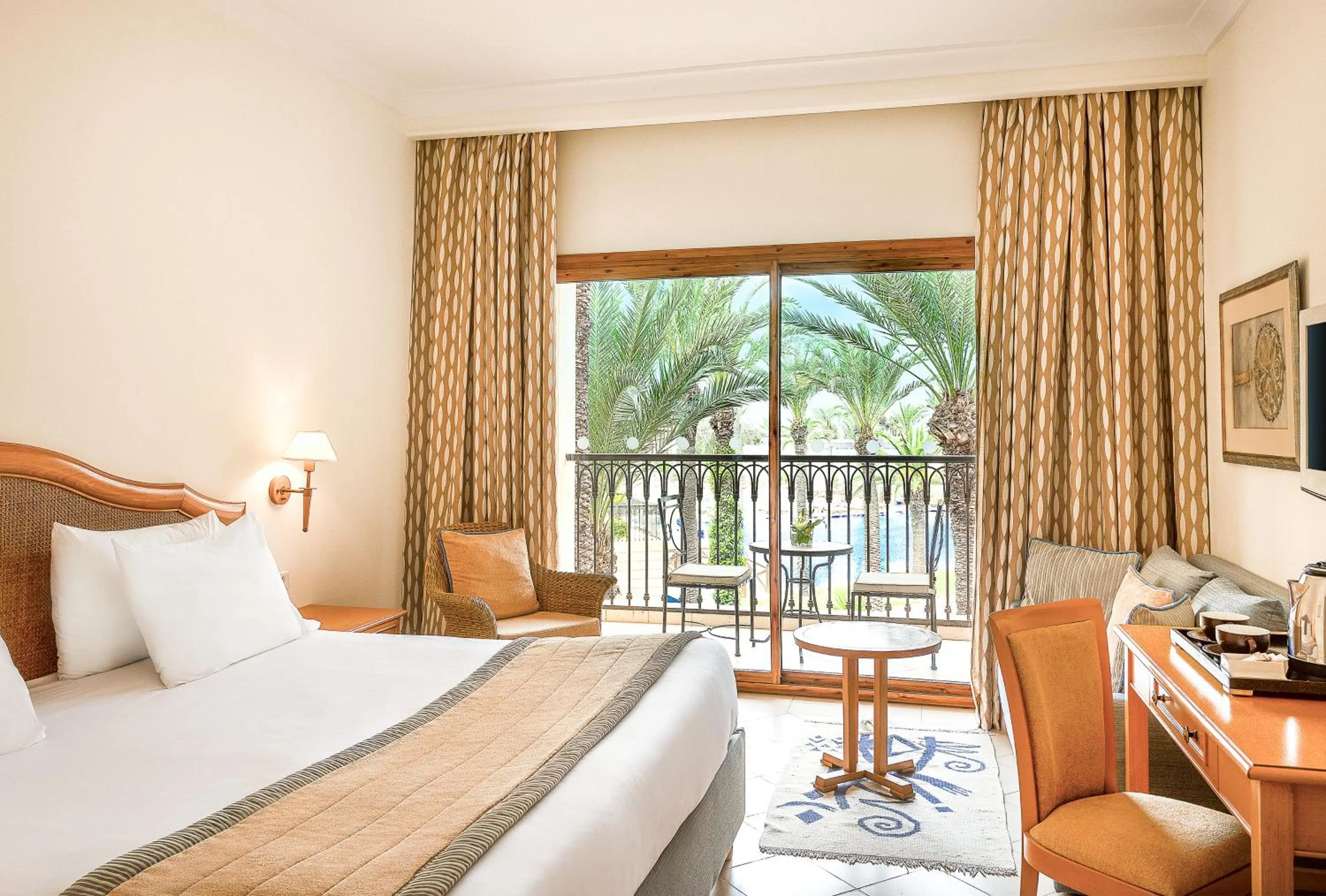 Bed in Mövenpick Resort & Marine Spa Sousse