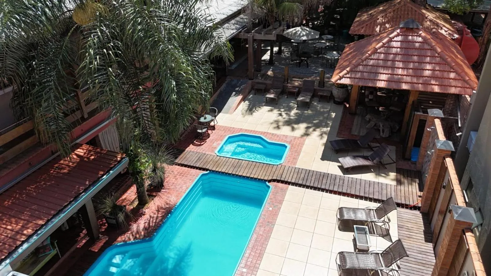 Swimming pool in Pousada Sonho Meu Foz