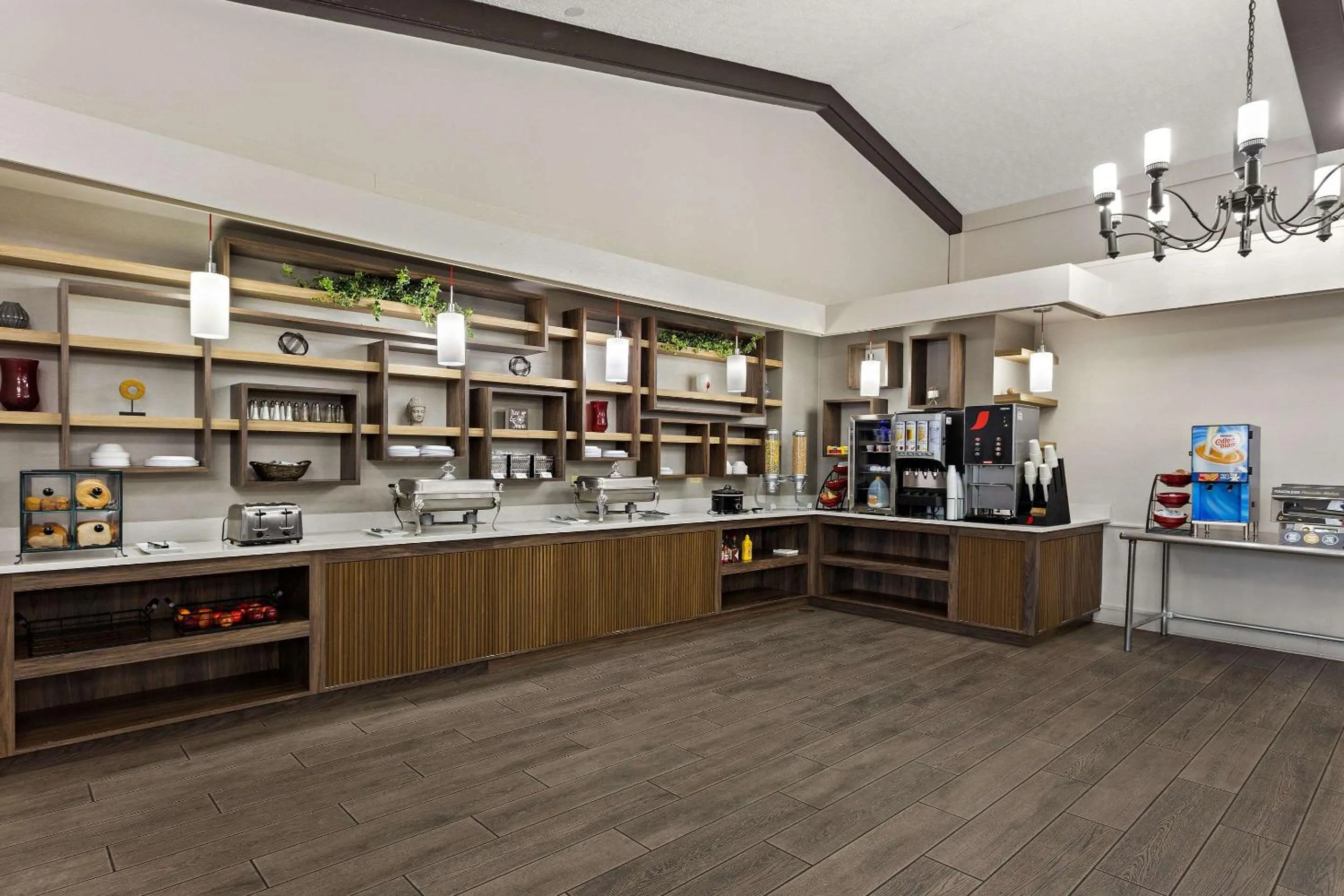 Breakfast in Wingate by Wyndham South Bend - Notre Dame