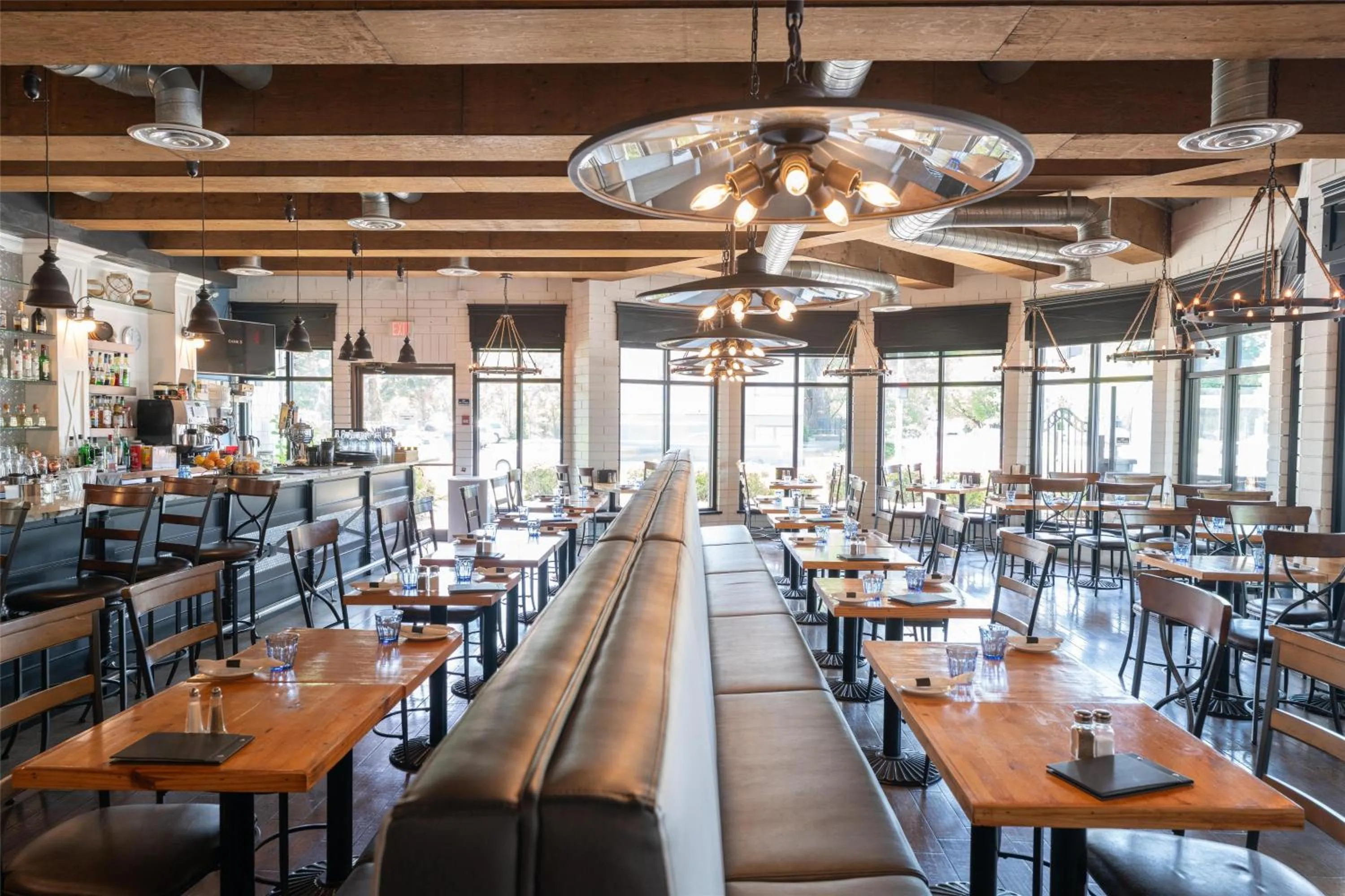 Restaurant/places to eat in Prestige Beach House, WorldHotels Crafted