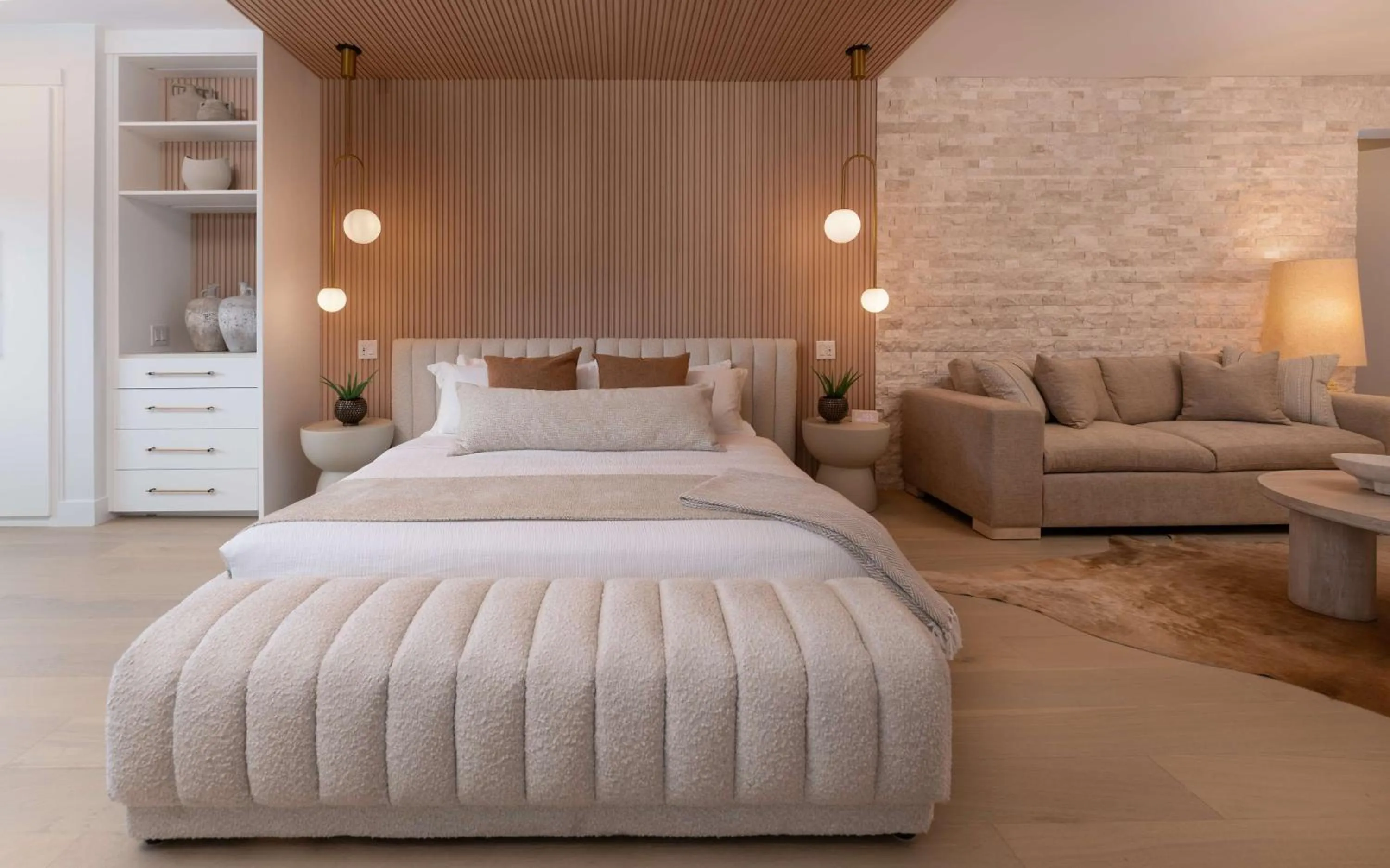 Photo of the whole room, Bed in Prestige Beach House, WorldHotels Crafted