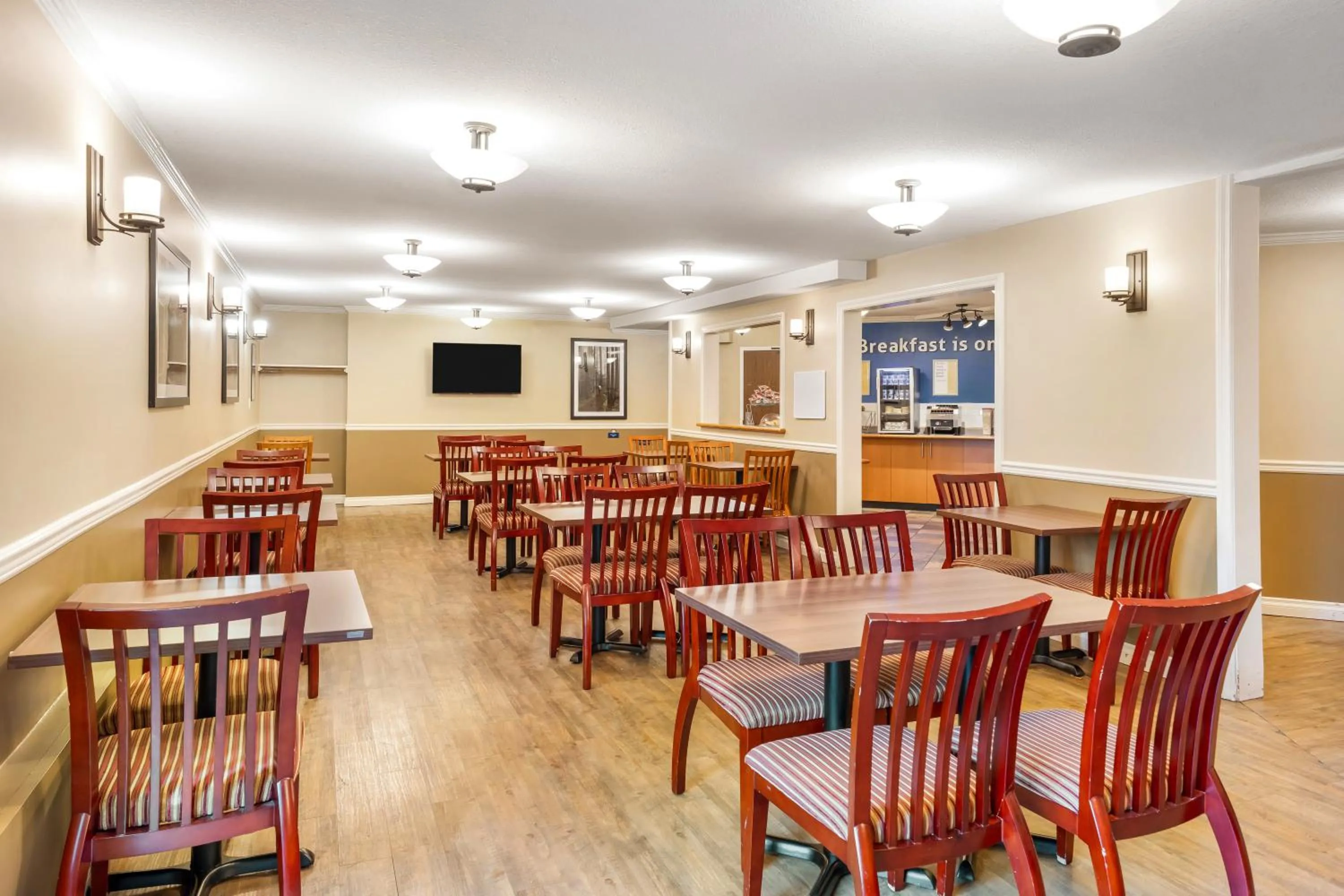 Breakfast in Days Inn by Wyndham Nanaimo