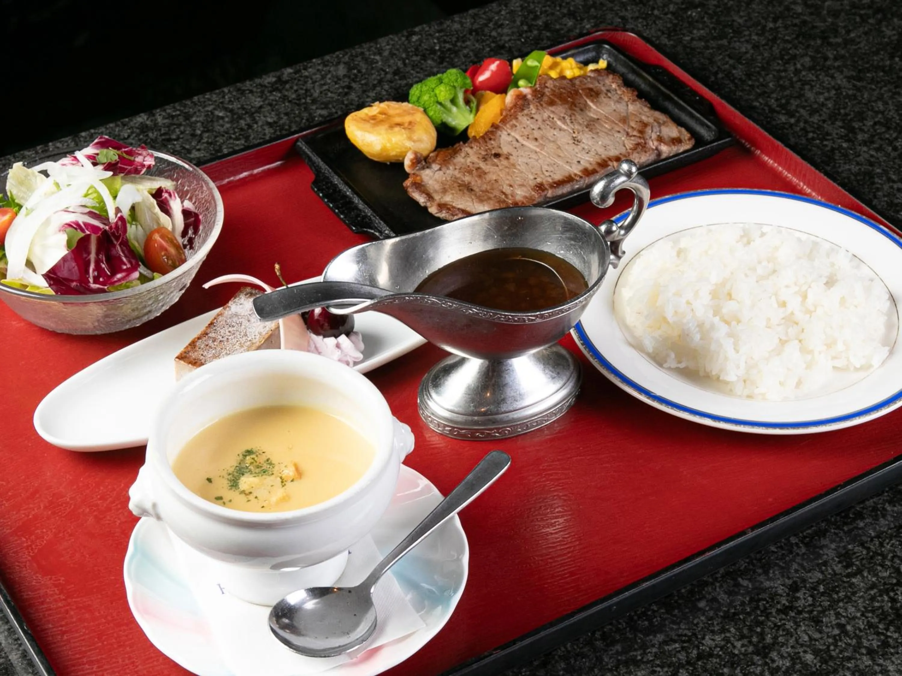 Food and drinks in Hotel Verfort Hyuga