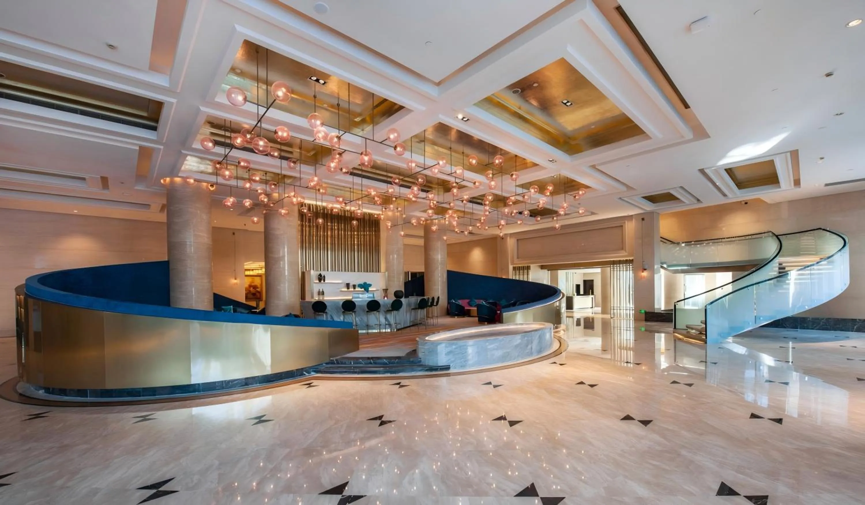 Lobby or reception in Shanghai Baixia Pagoda Hotel