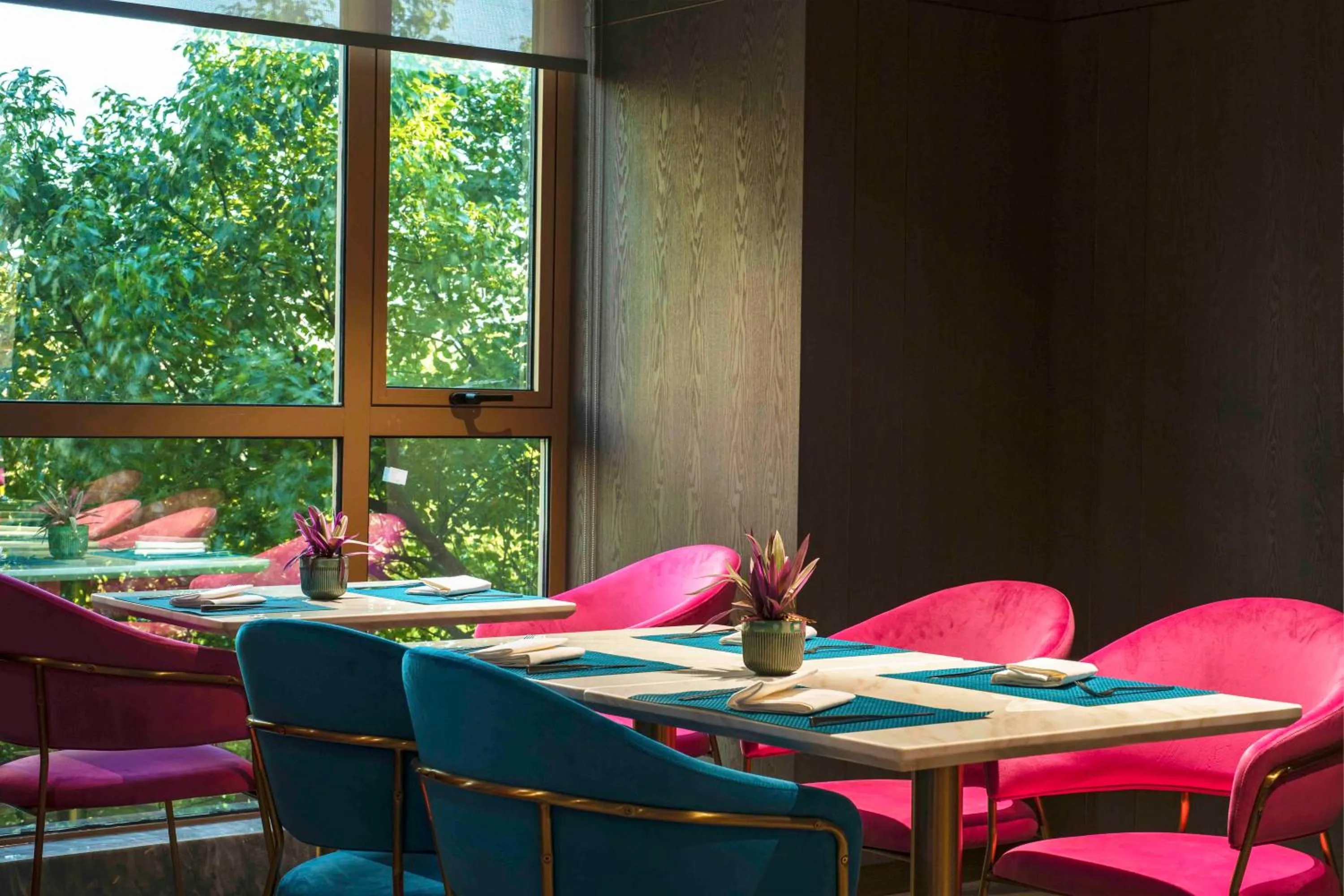 Restaurant/places to eat in Shanghai Baixia Pagoda Hotel