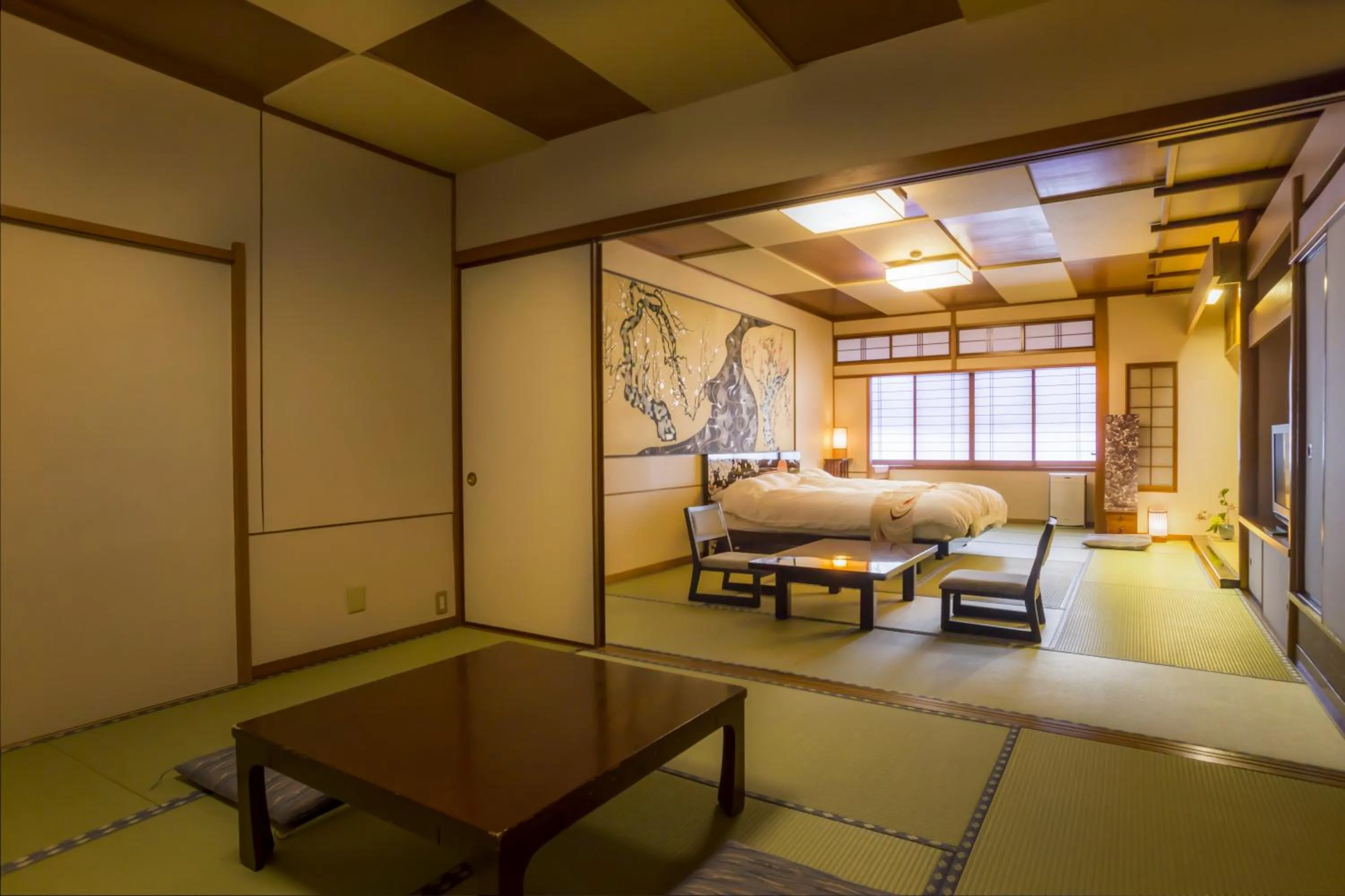 Photo of the whole room in Kinosaki Onsen Hanakouji Saigetsu