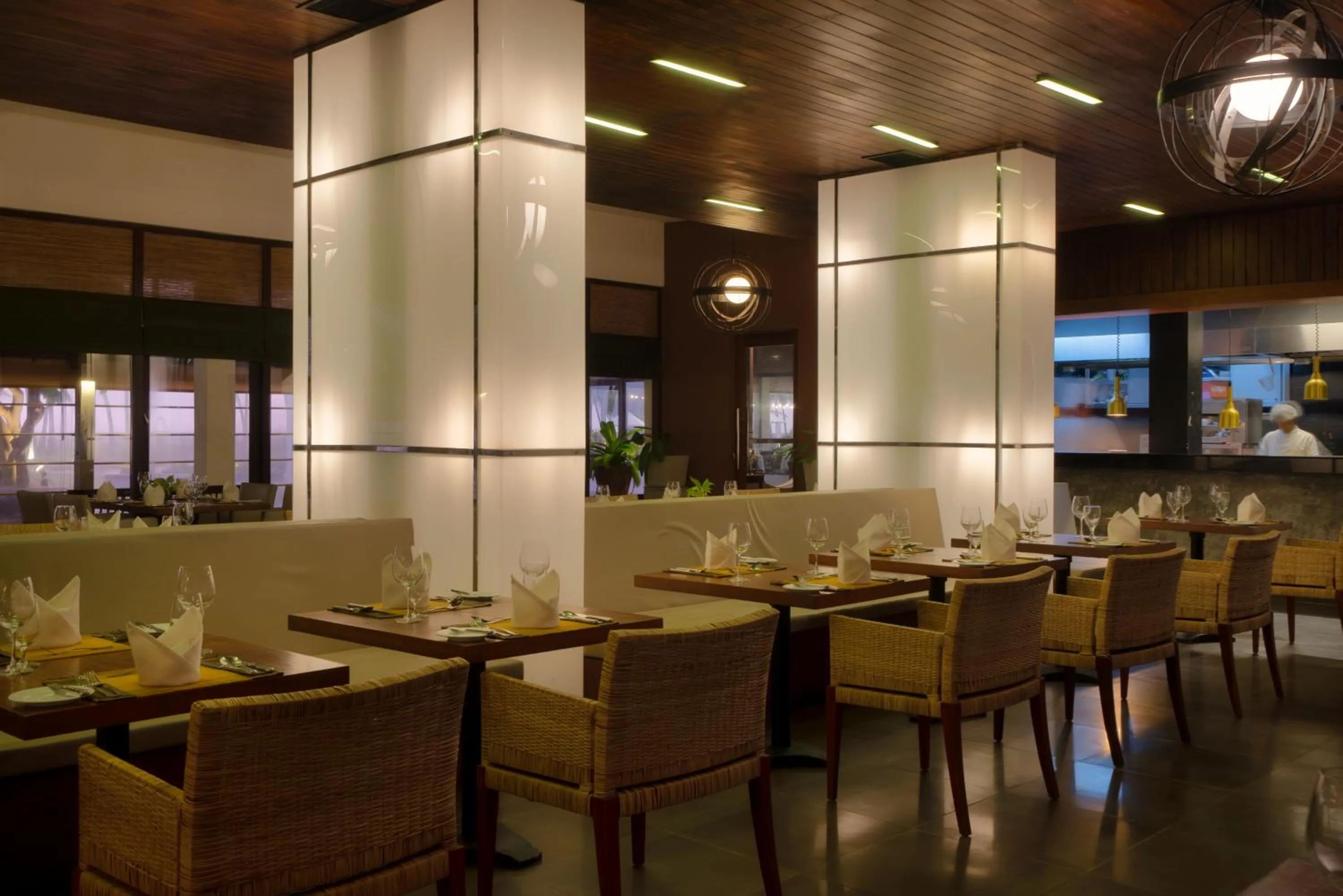 Restaurant/places to eat in The Blue Water - Geoffrey Bawa Heritage Resort Hotel