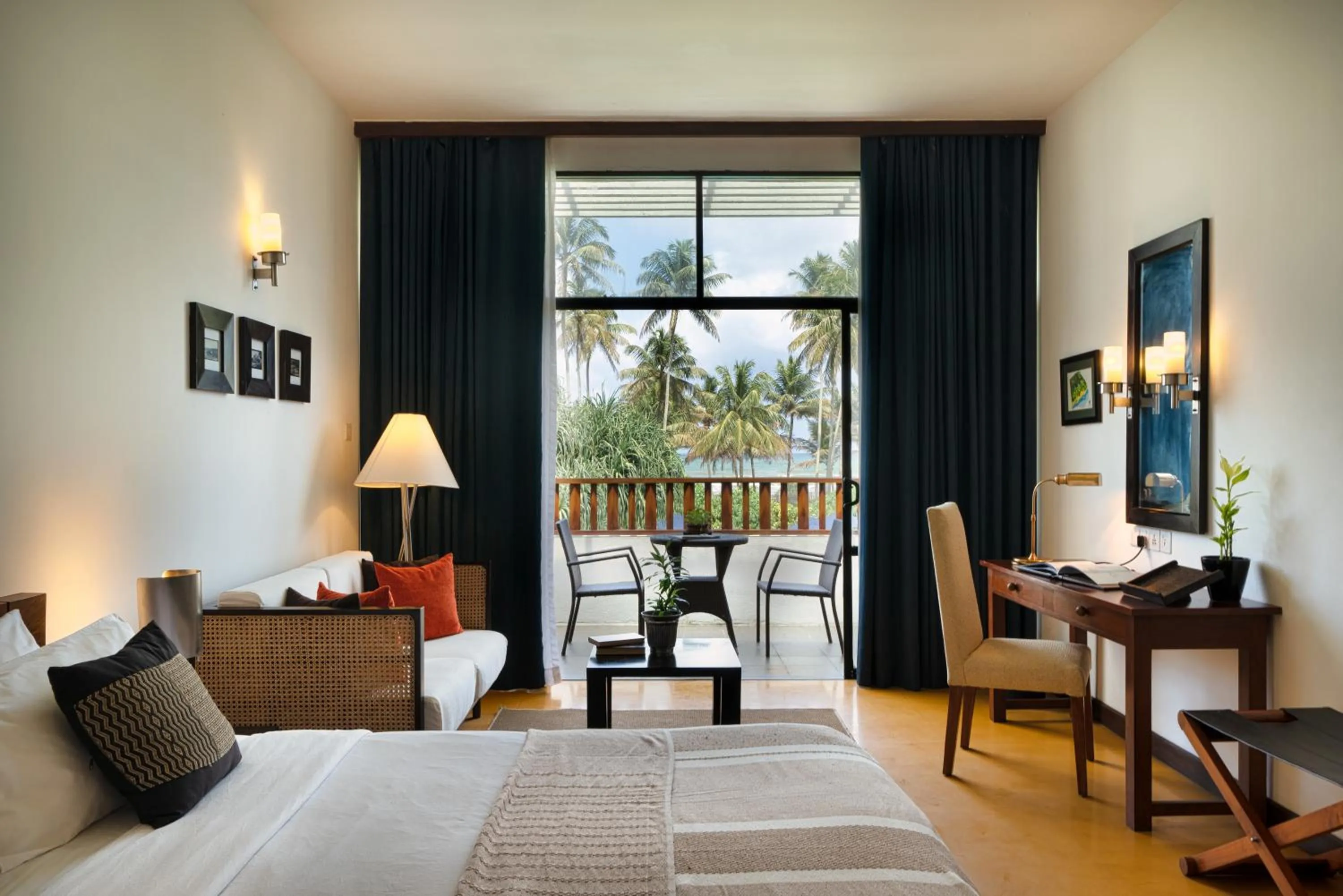 View (from property/room), Bed in The Blue Water - Geoffrey Bawa Heritage Resort Hotel