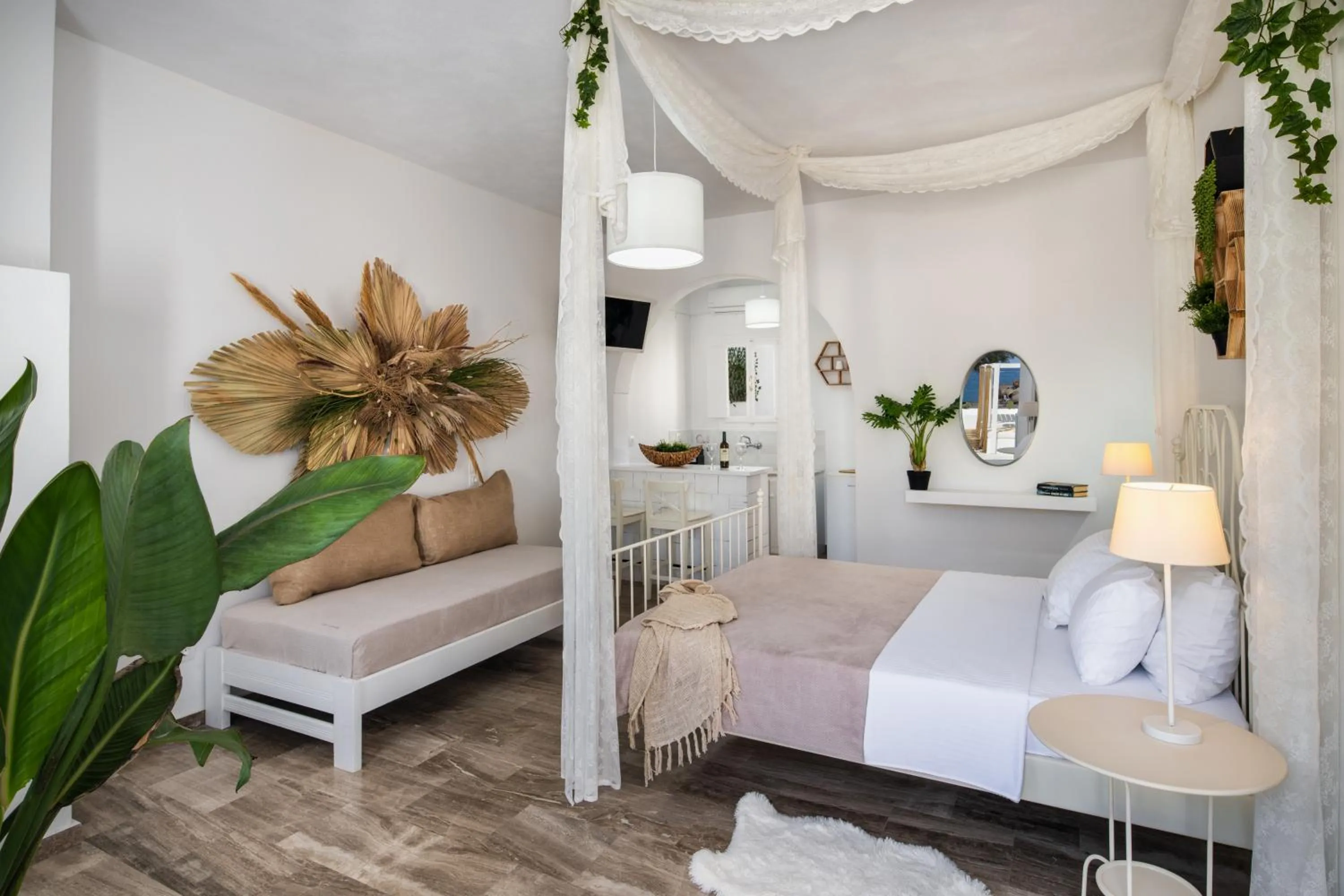 Photo of the whole room, Bed in Sol Mare Salis