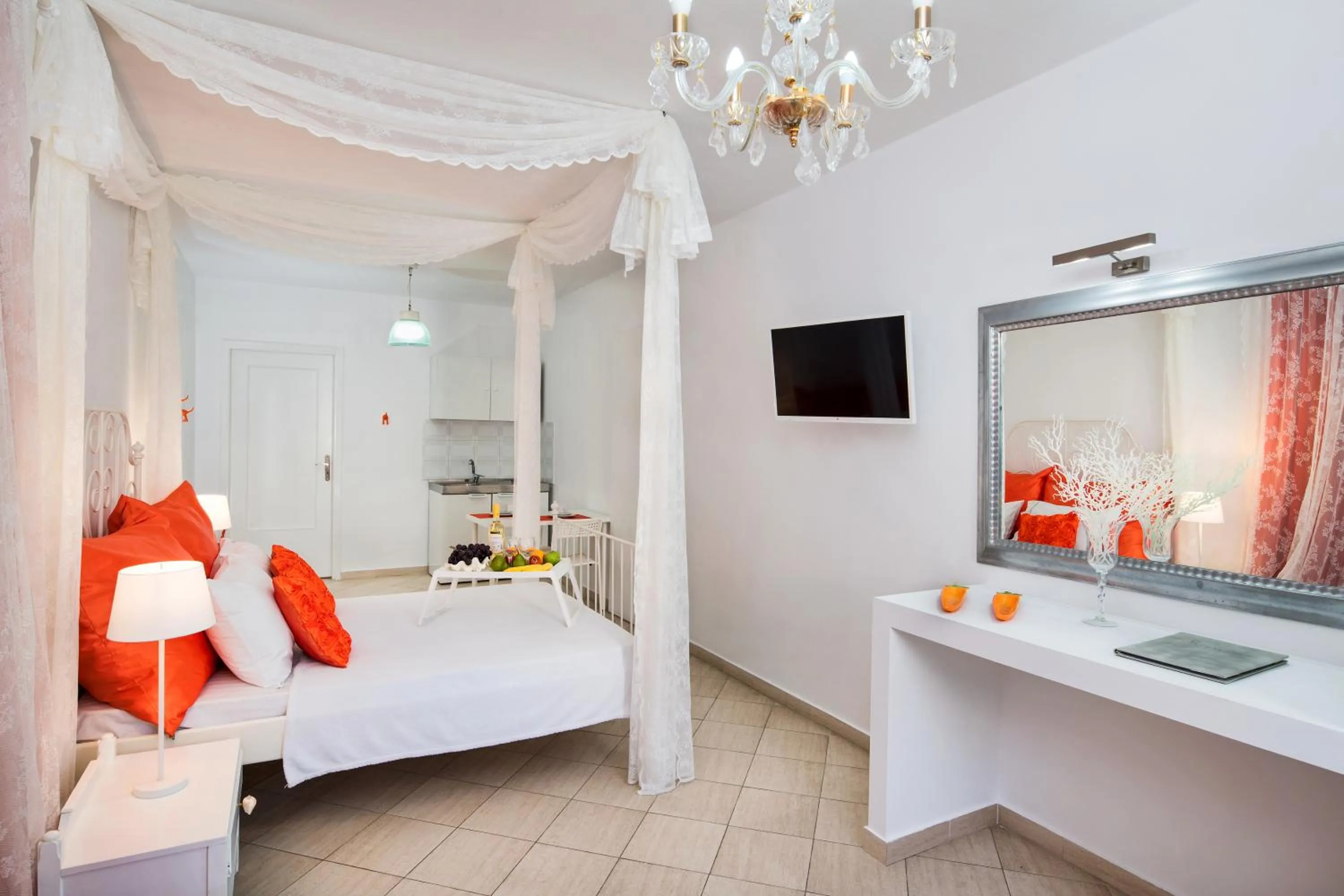 Photo of the whole room, Bed in Sol Mare Salis