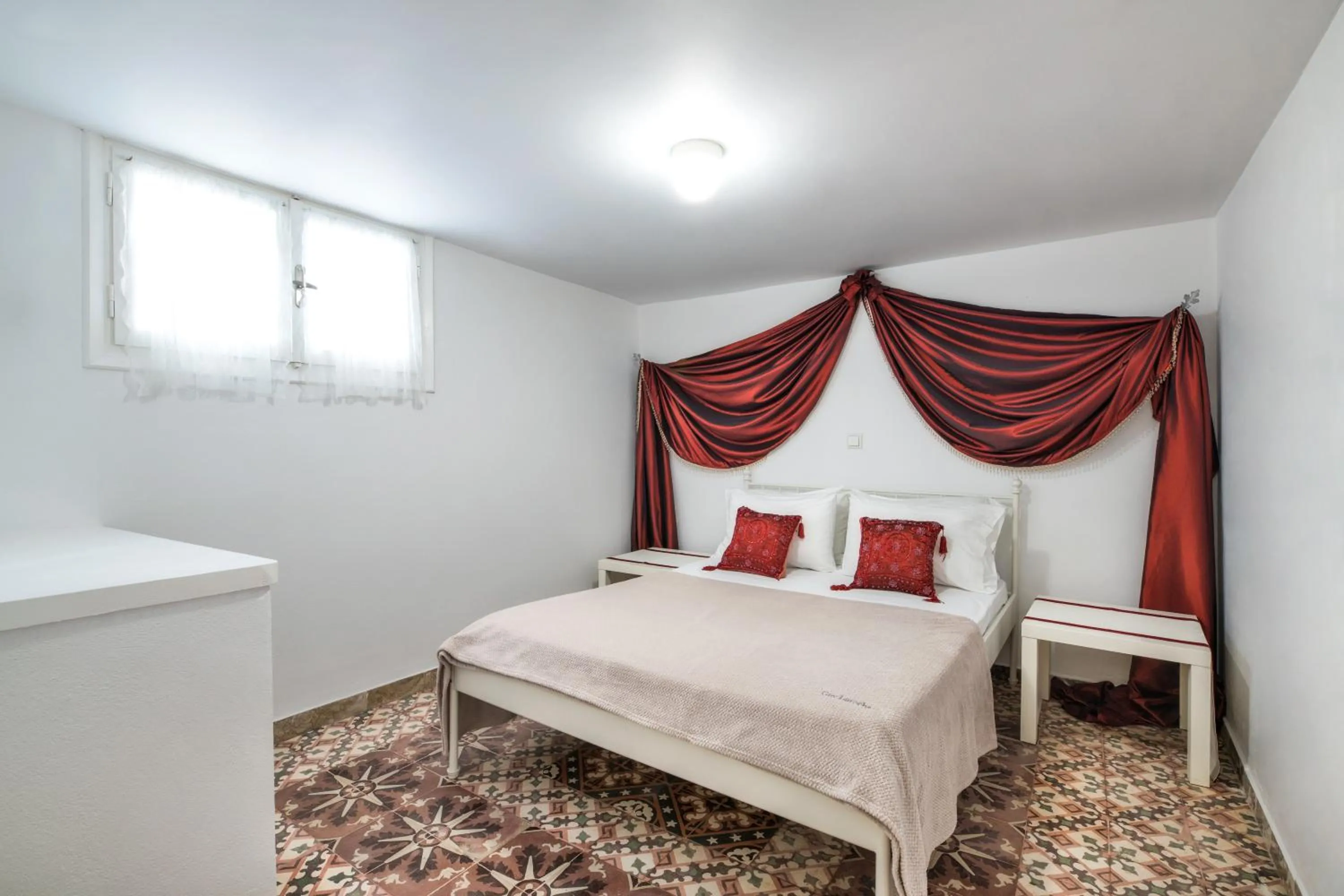 Bedroom, Bed in Sol Mare Salis