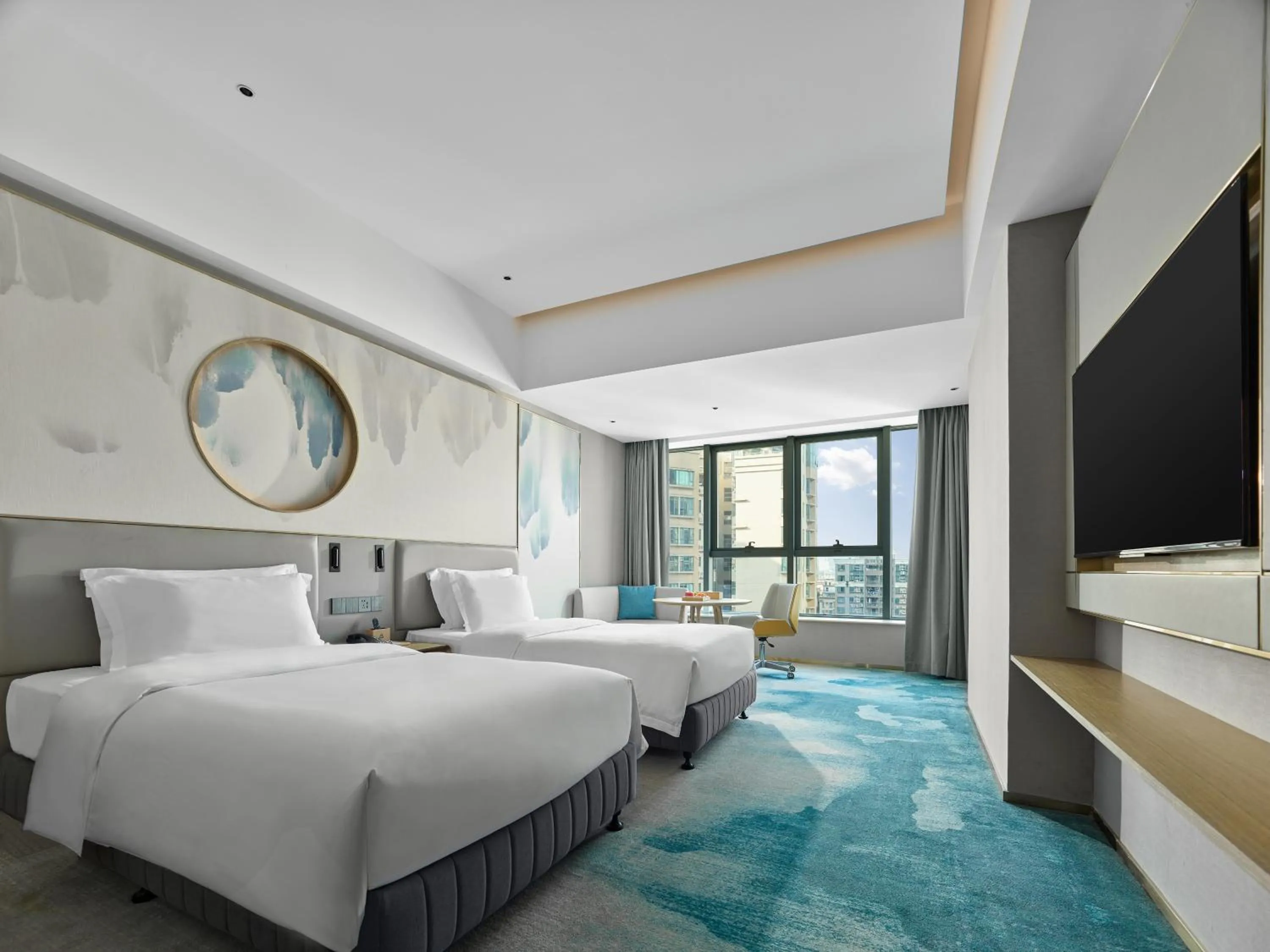 Bed in Shenzhen Grand Skylight Garden Hotel