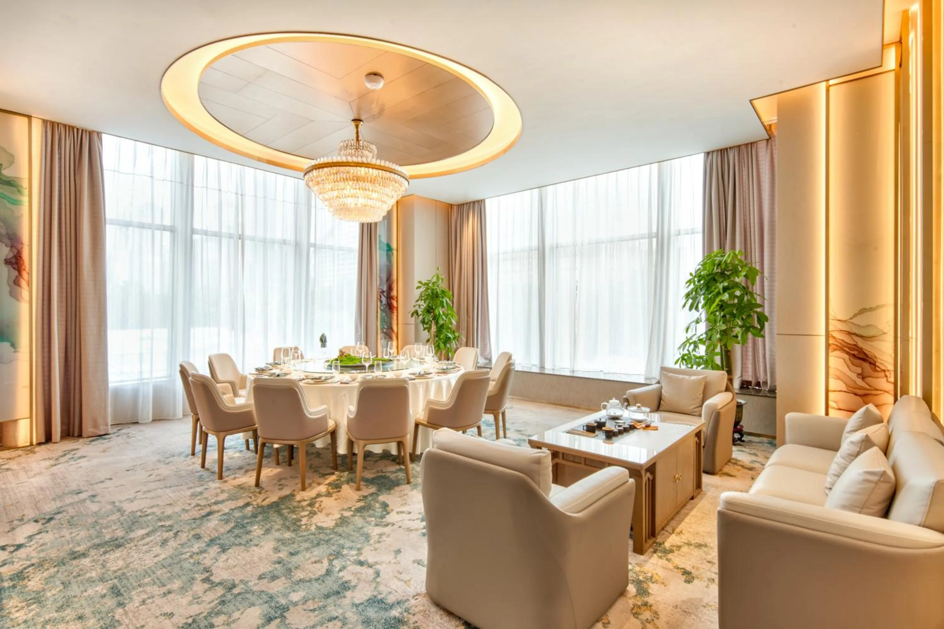 Restaurant/places to eat in Shenzhen Grand Skylight Garden Hotel