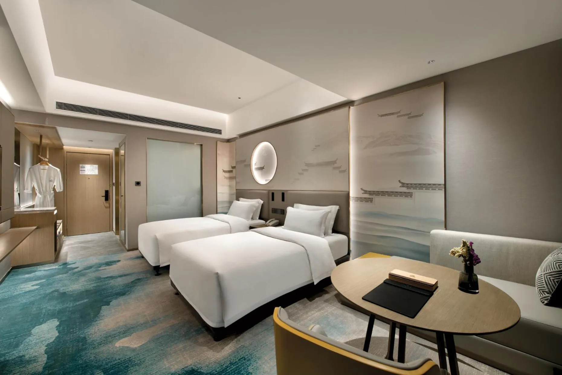 Bed in Shenzhen Grand Skylight Garden Hotel