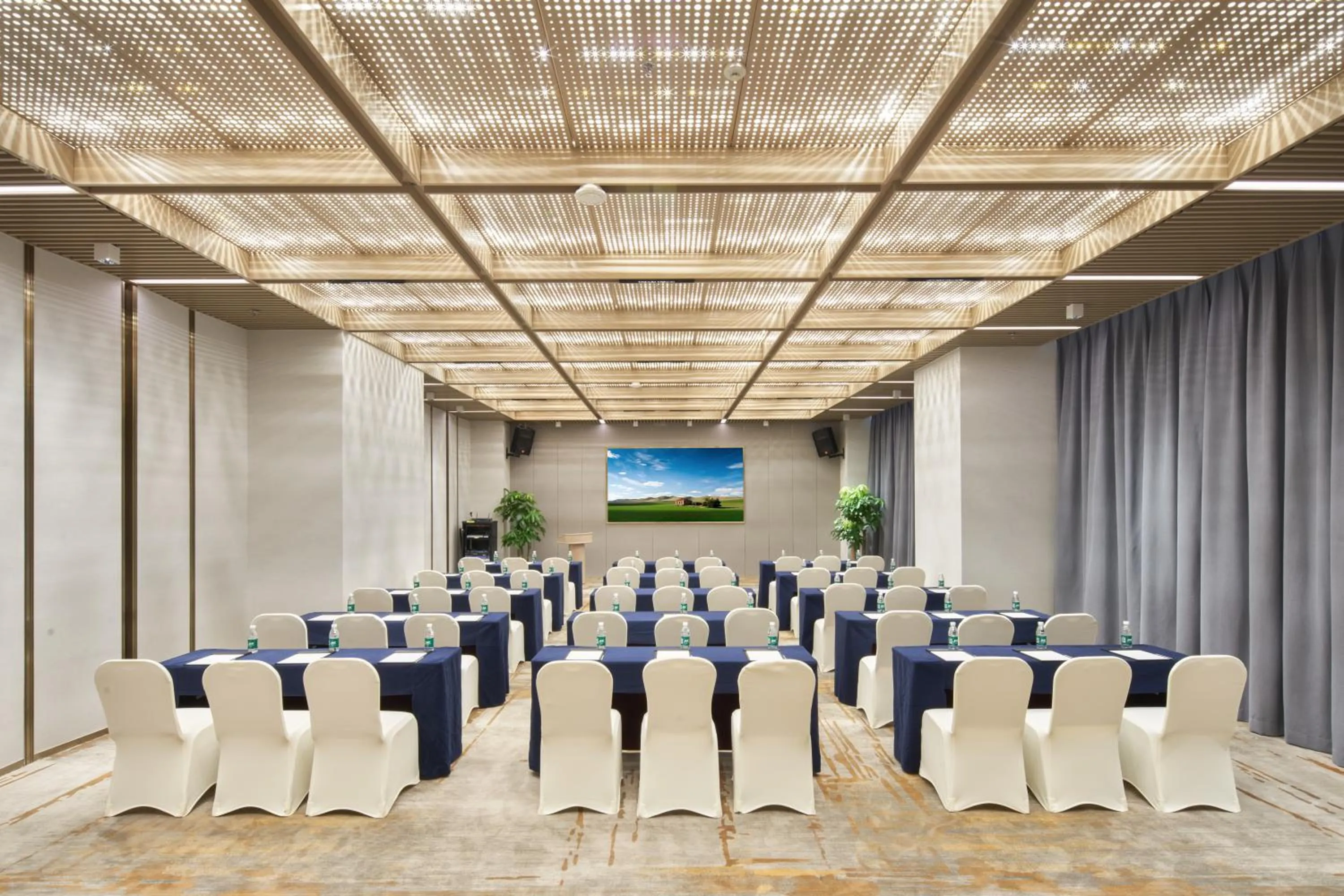 Meeting/conference room in Shenzhen Grand Skylight Garden Hotel