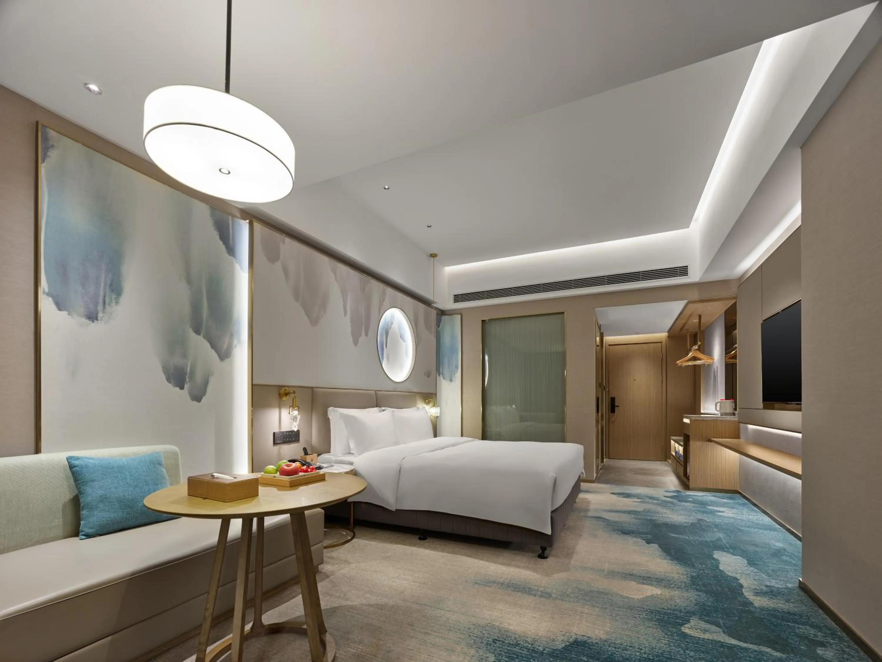 Bed in Shenzhen Grand Skylight Garden Hotel