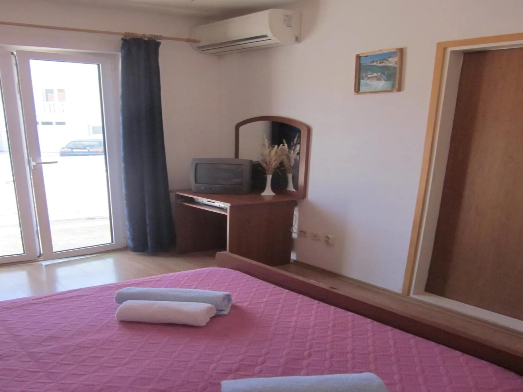 Bed in Apartments Kresic