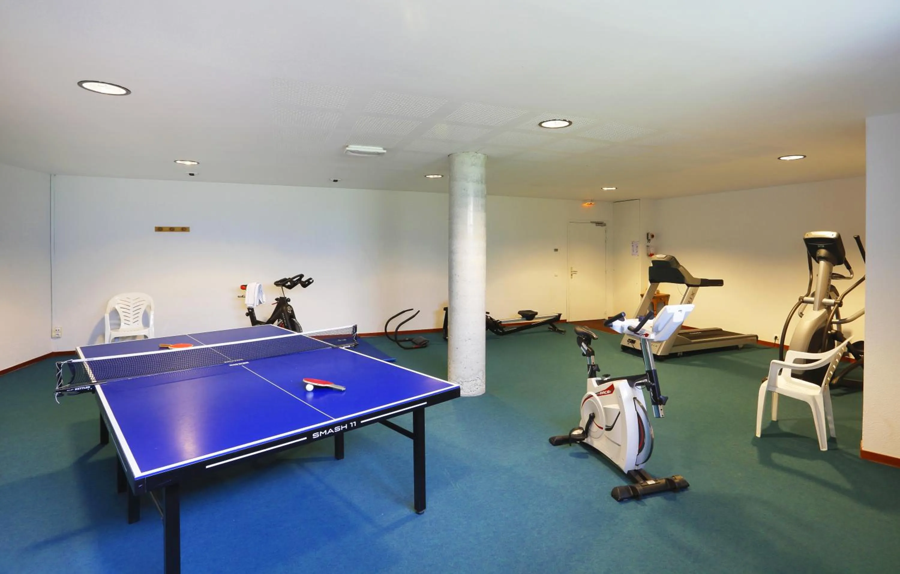 Table tennis in Résidence Néméa Le Nevez
