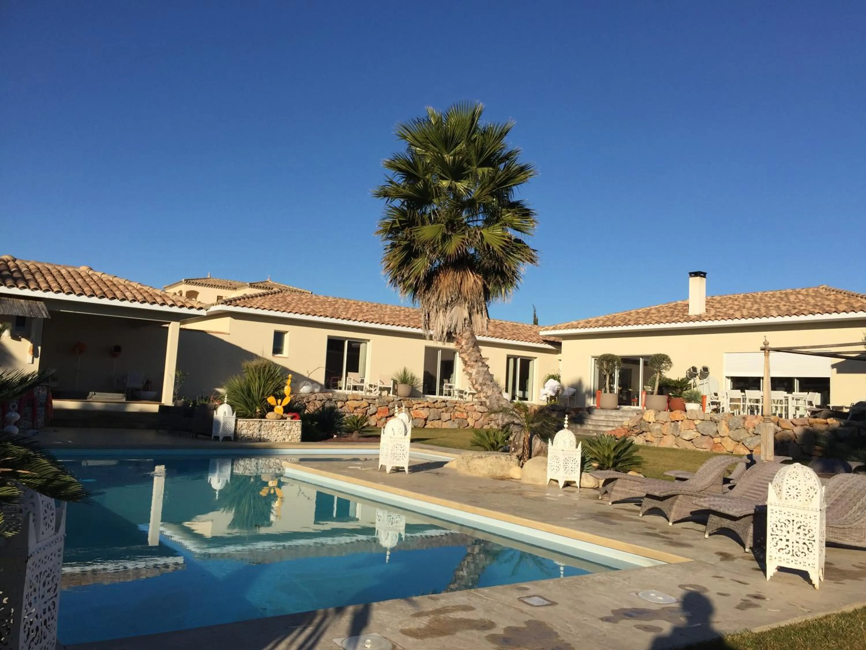 Property building in Escapades Lointaines