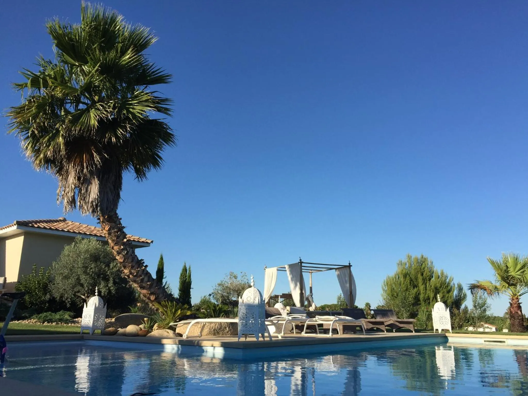 Swimming pool in Escapades Lointaines