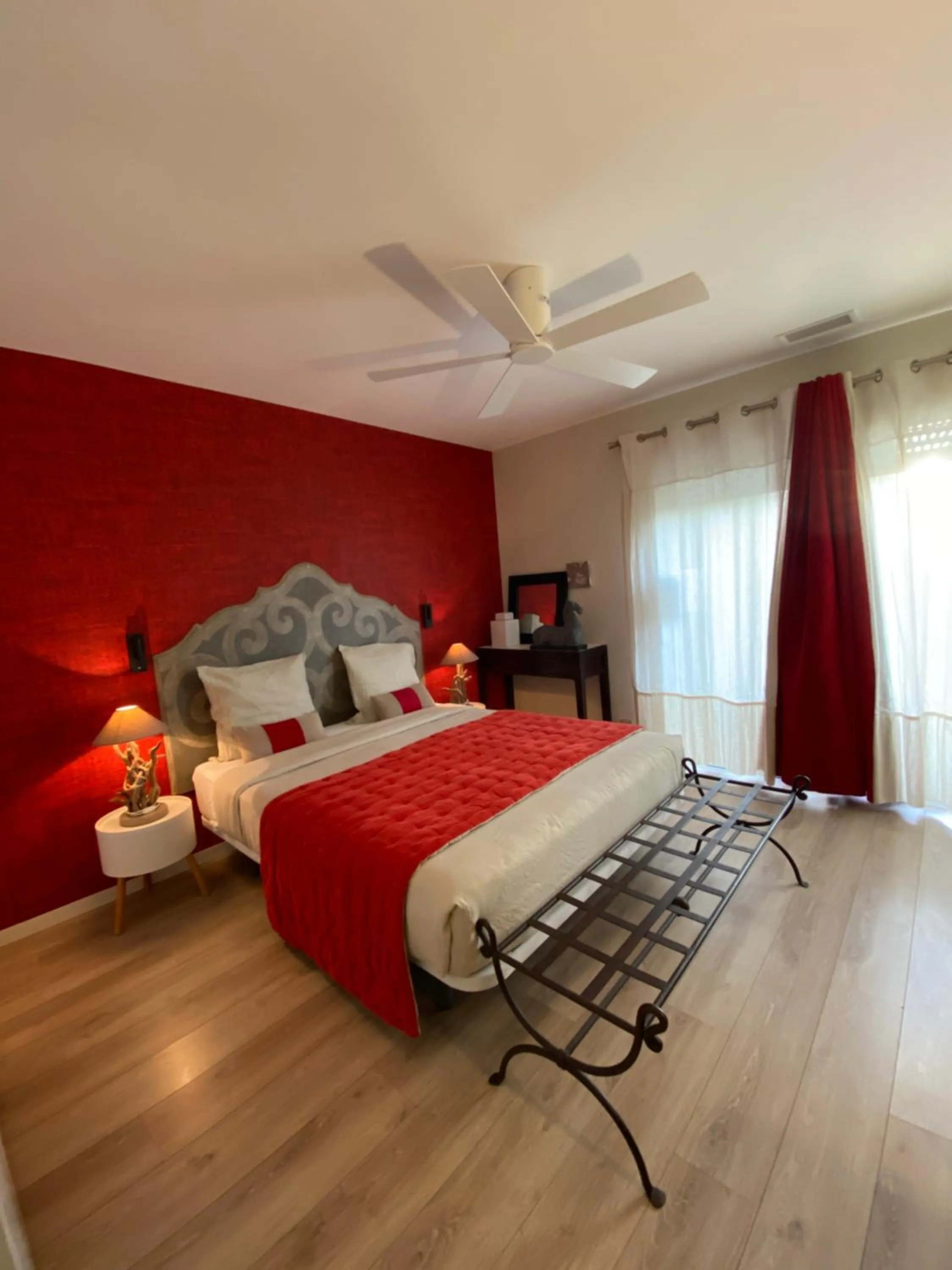 Photo of the whole room, Bed in Escapades Lointaines