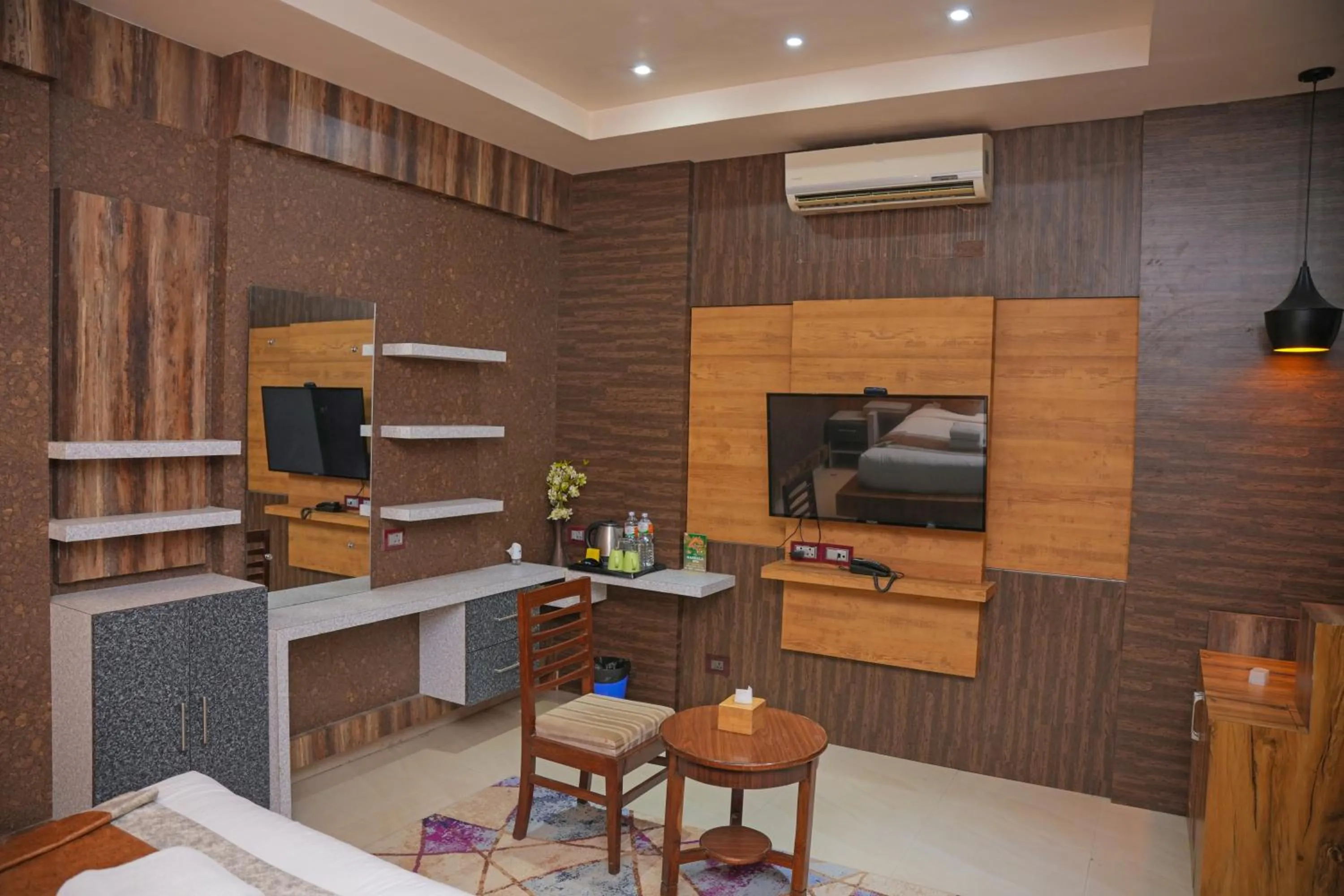 Area and facilities in Nansc Hotel