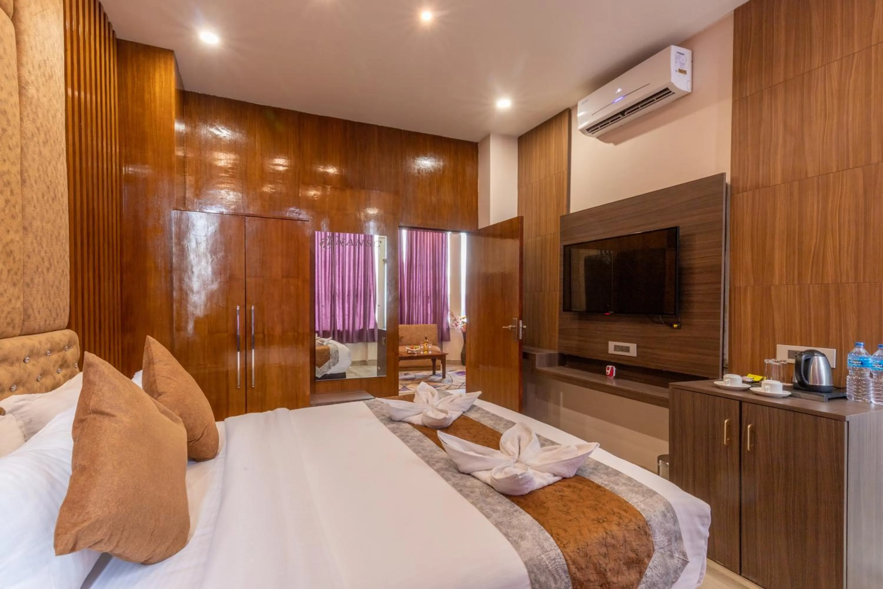 Photo of the whole room, Bed in Nansc Hotel