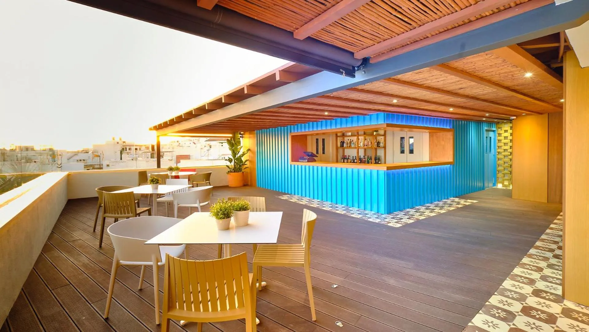 Restaurant/places to eat in Hostal Campito