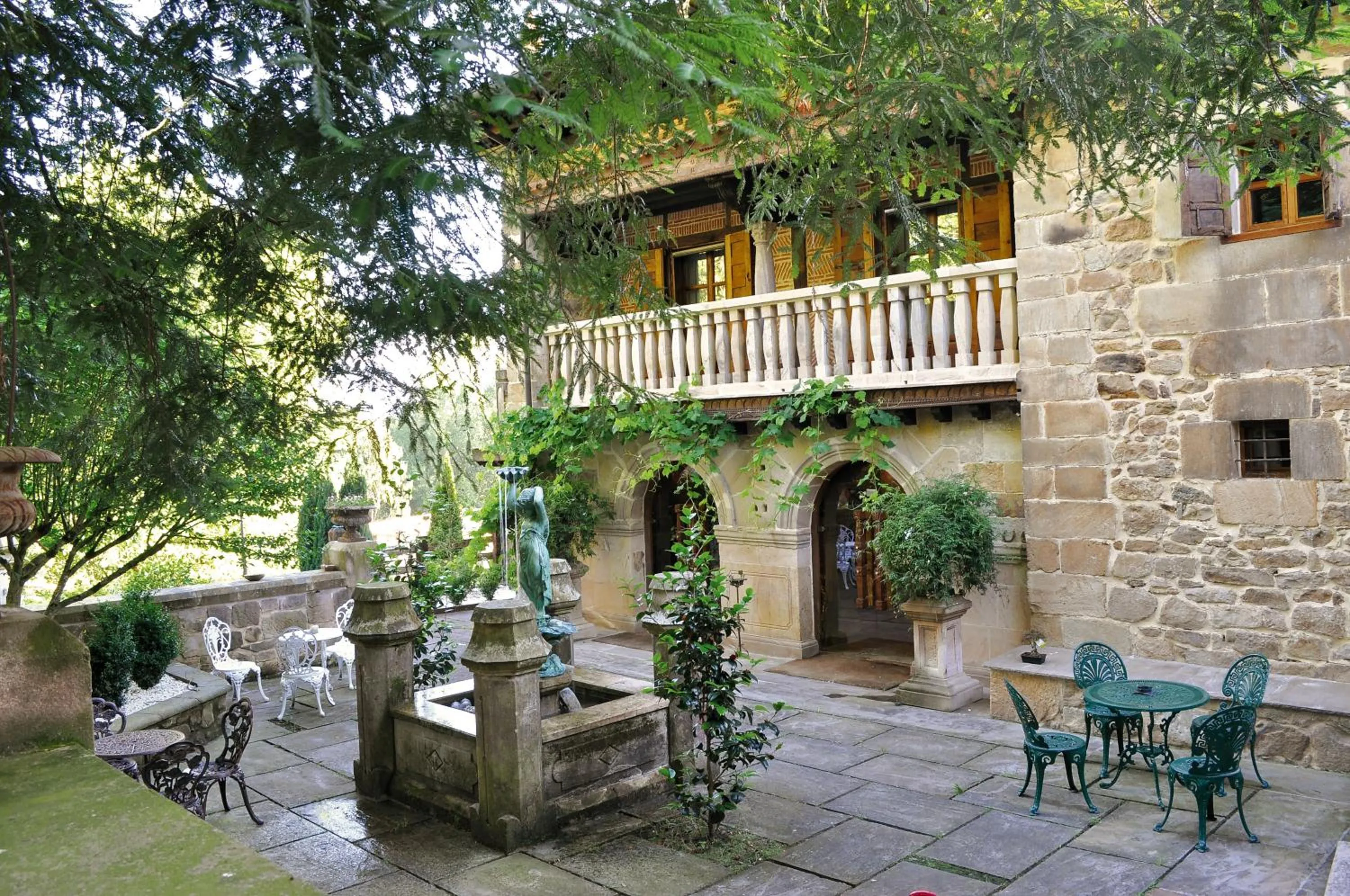 Facade/entrance in Palacio de Trasvilla