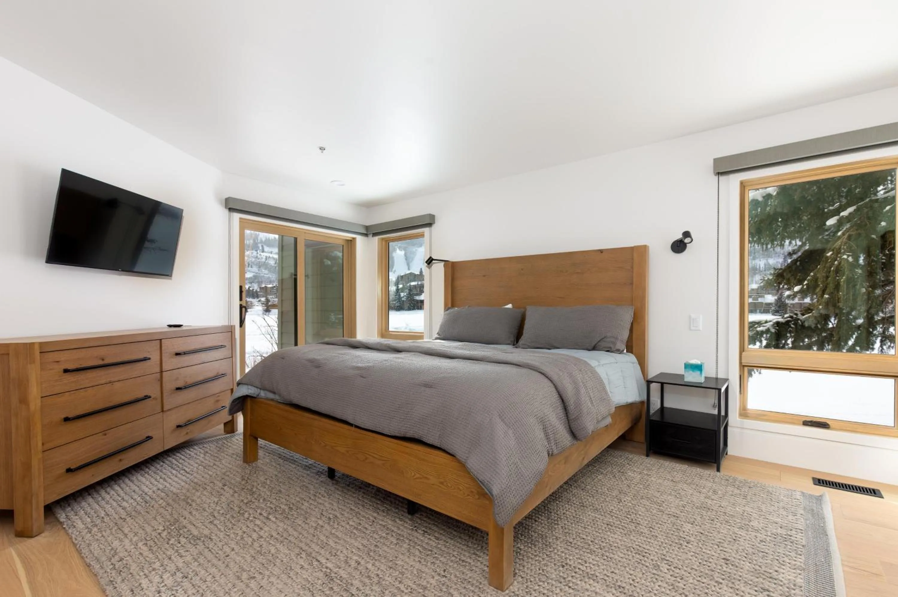 Bed in Fawngrove #1616