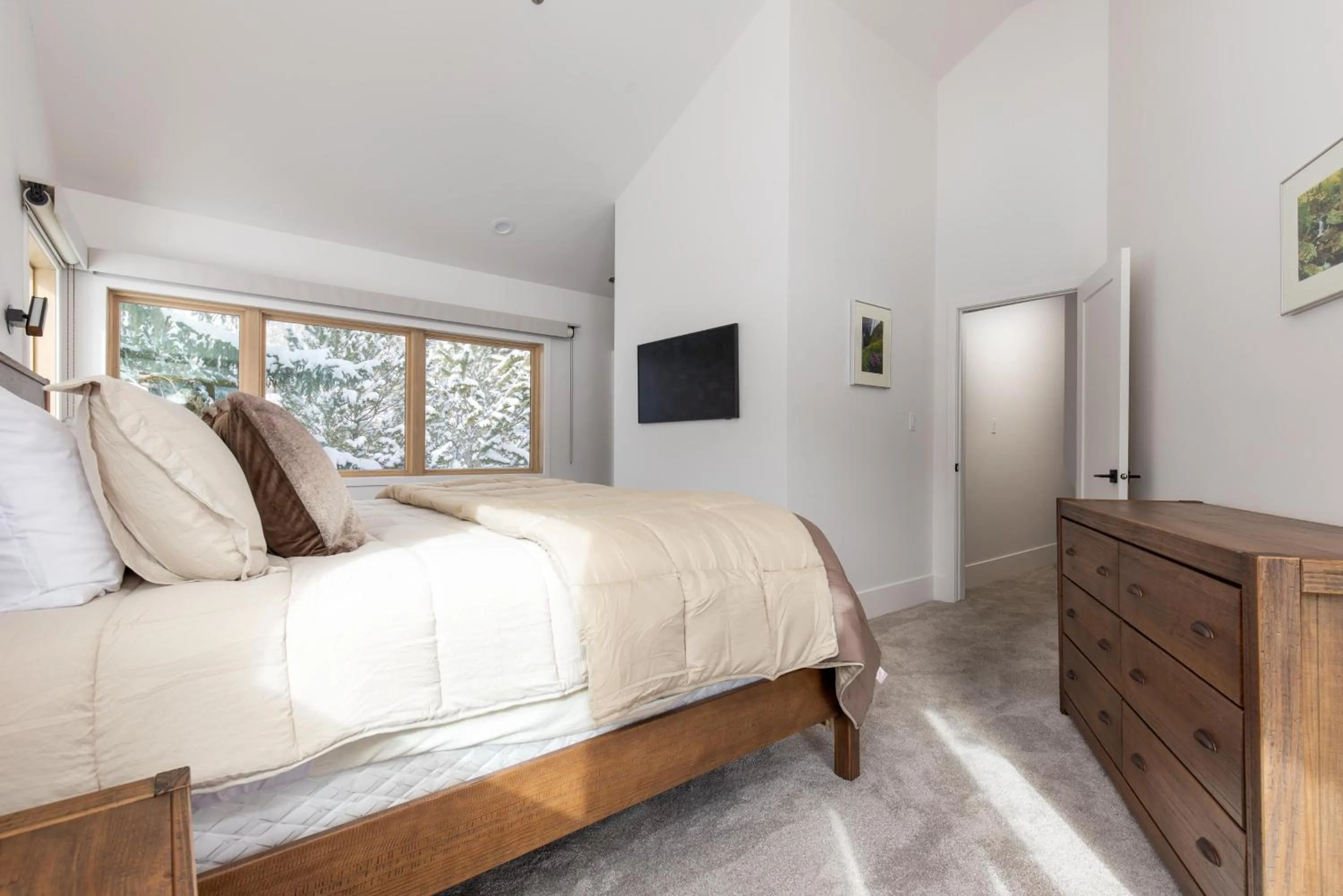 Bed in Fawngrove #1616