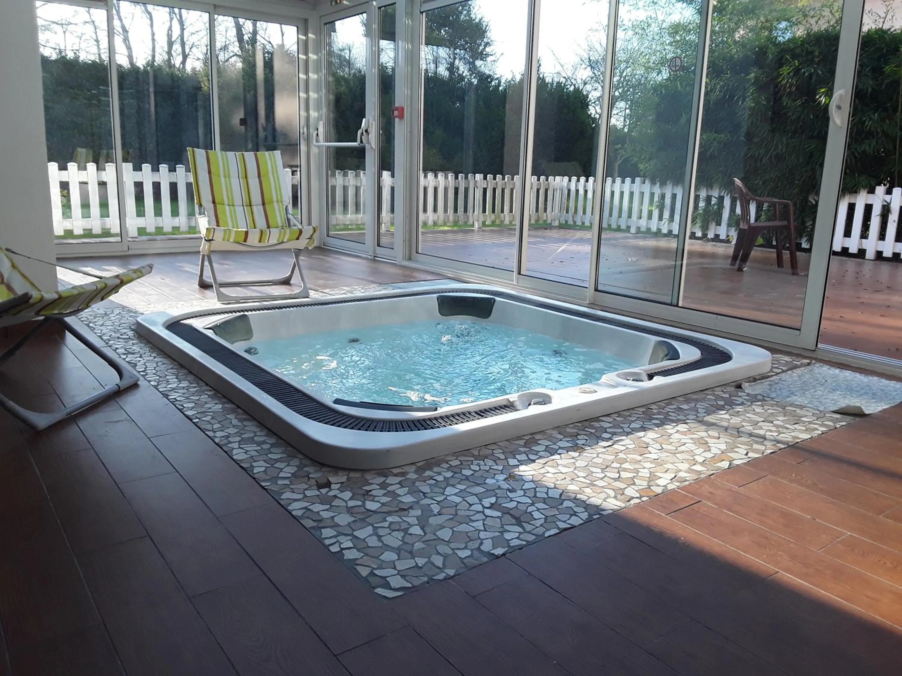 Hot Spring Bath in Le Relais de Voisins