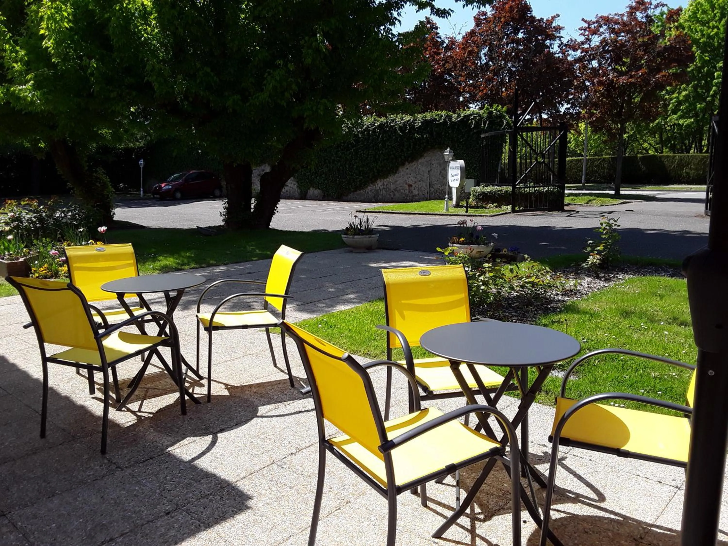 Continental breakfast in Le Relais de Voisins