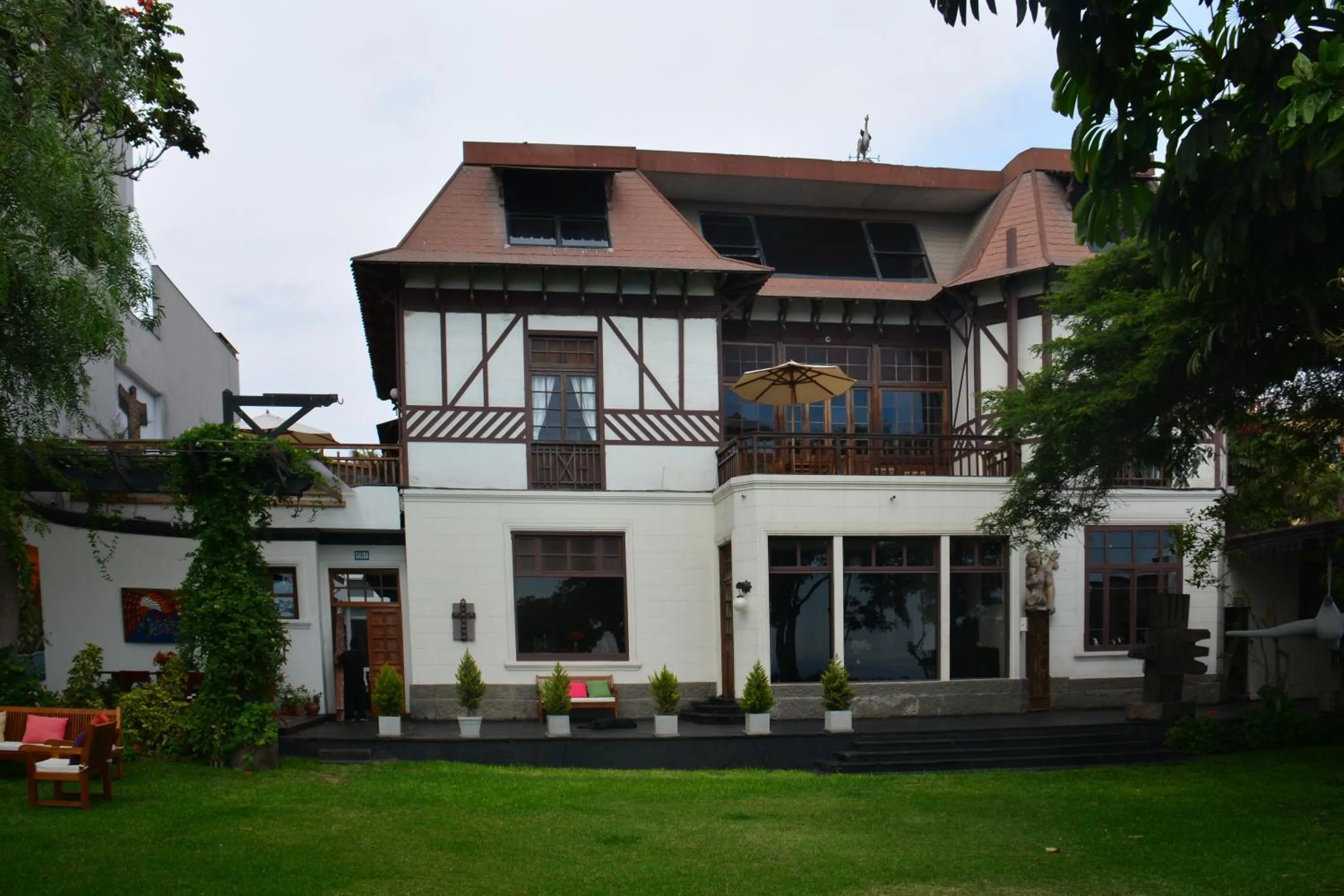 Day in Second Home Peru