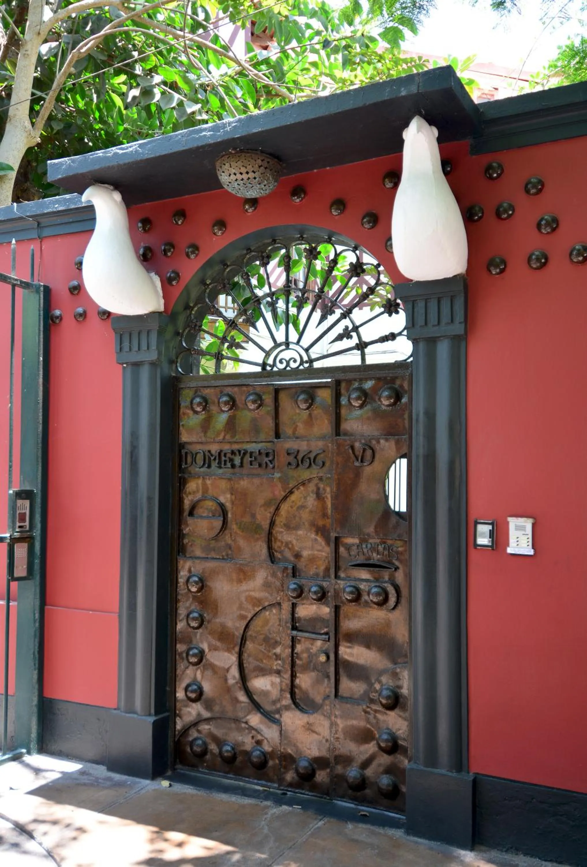 Facade/entrance in Second Home Peru