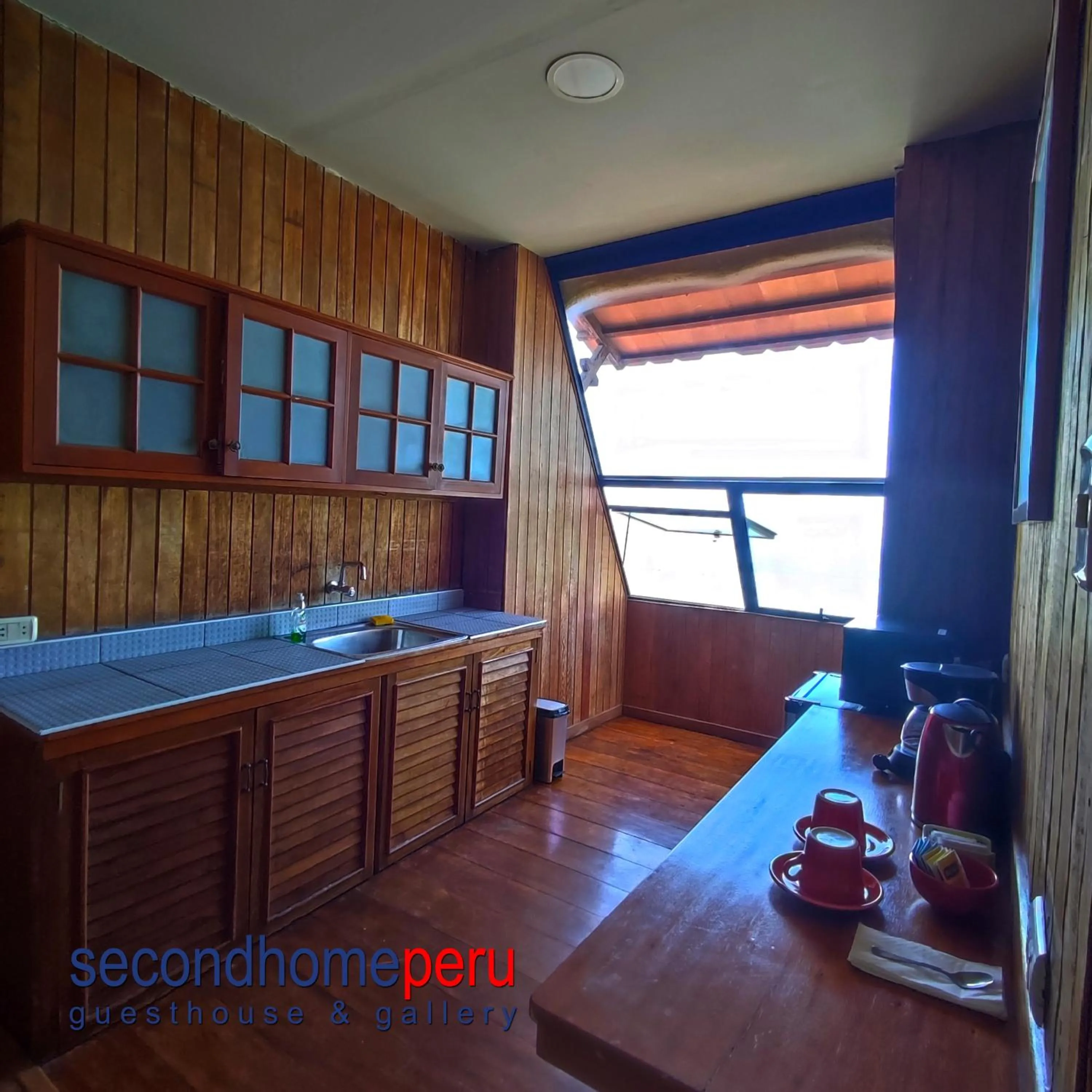 Coffee/tea facilities in Second Home Peru