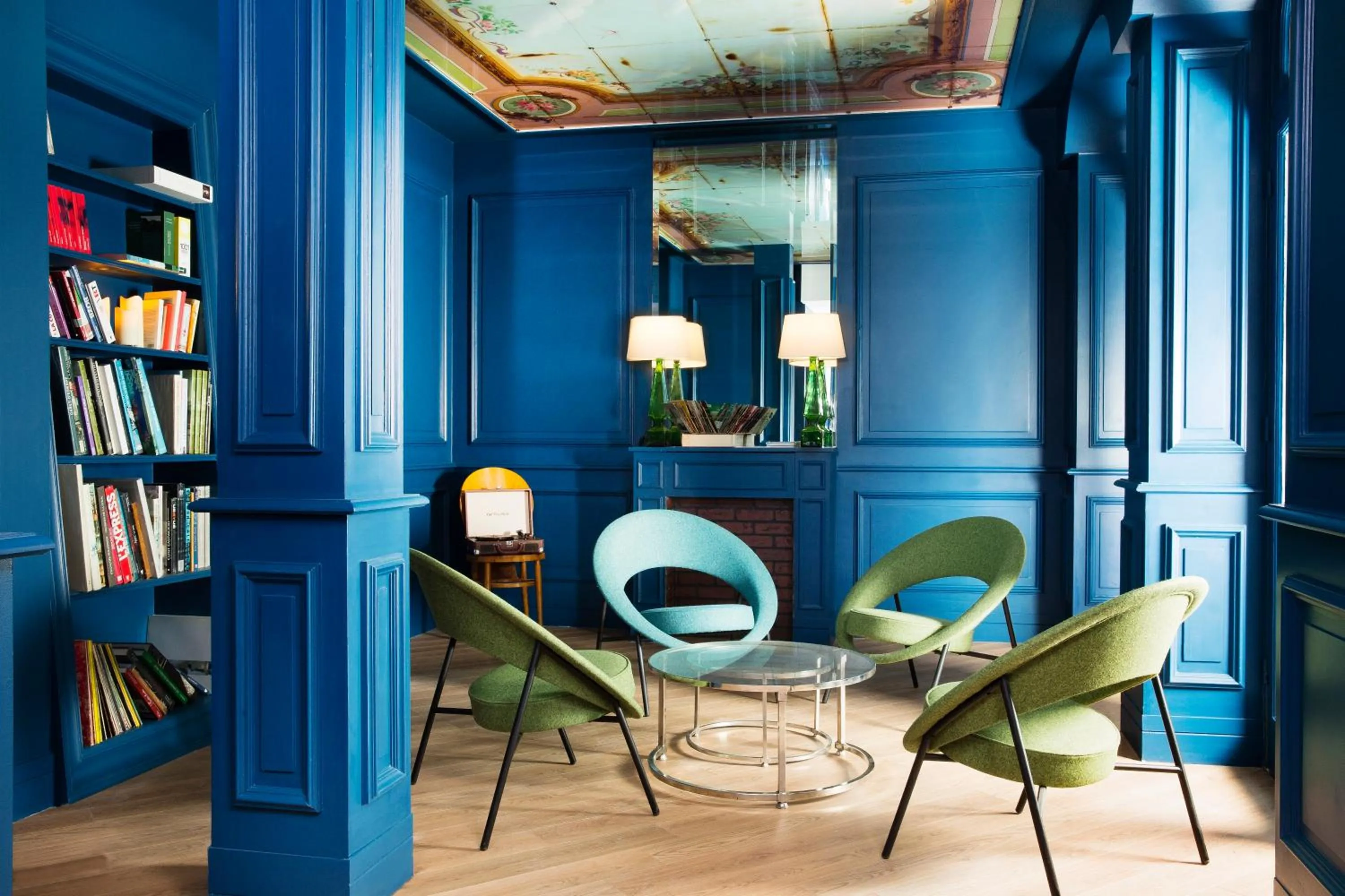 Living room in Hôtel Céleste Batignolles Montmartre