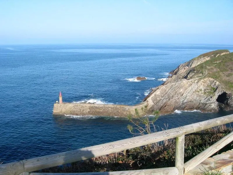 Nearby landmark in Casa de Castro