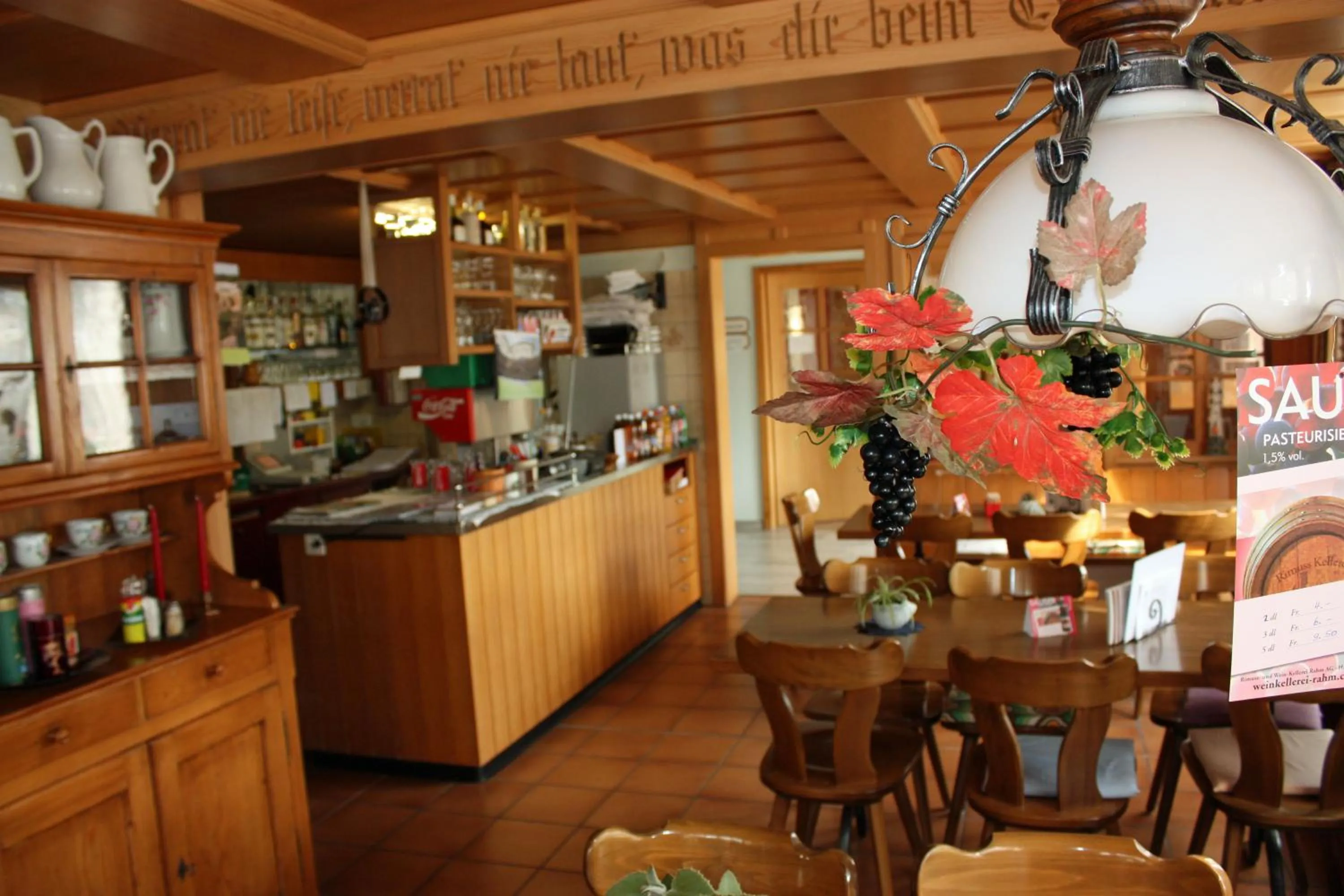 Restaurant/places to eat in Hotel Koi-Gartenteich