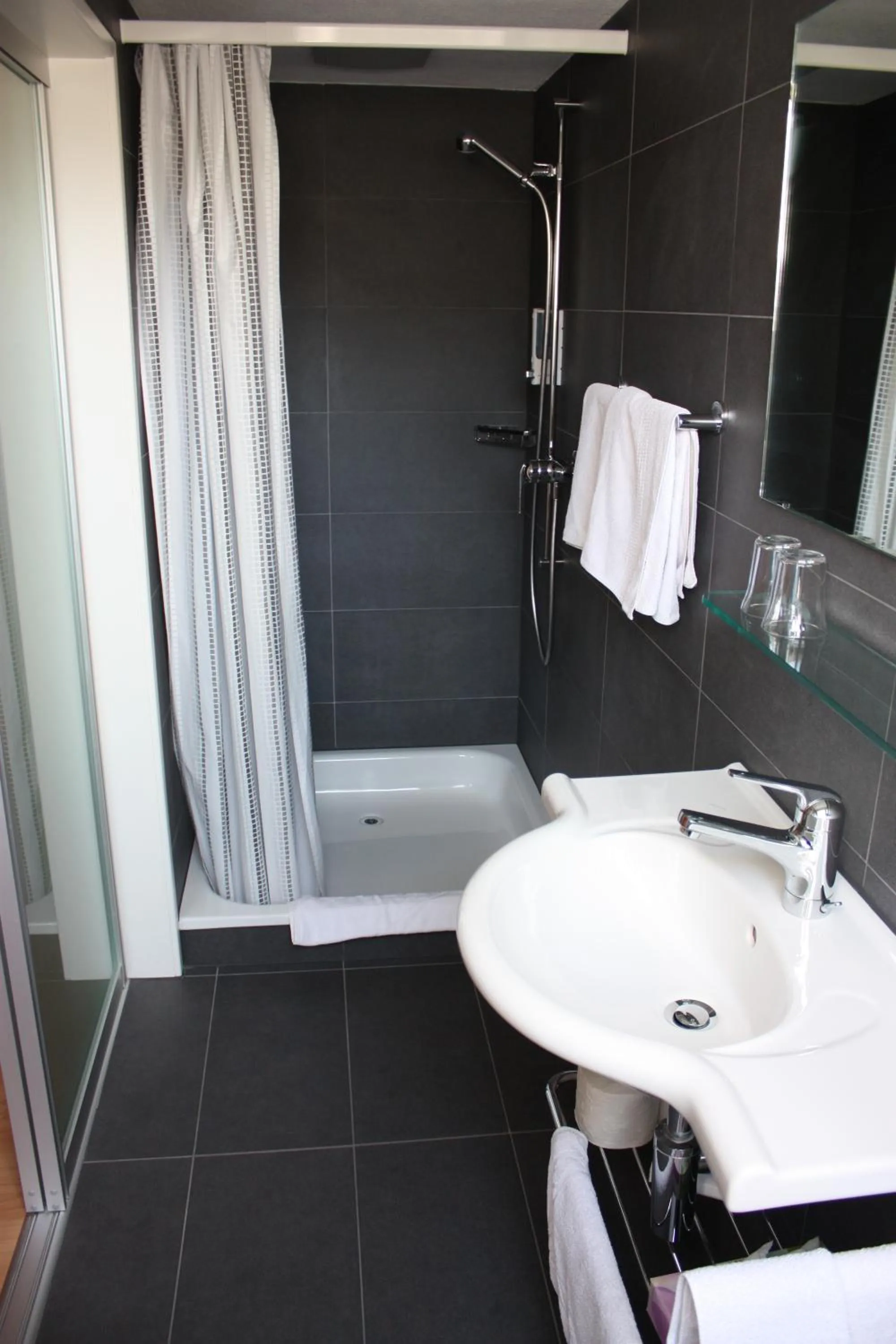 Bathroom in Hotel Koi-Gartenteich