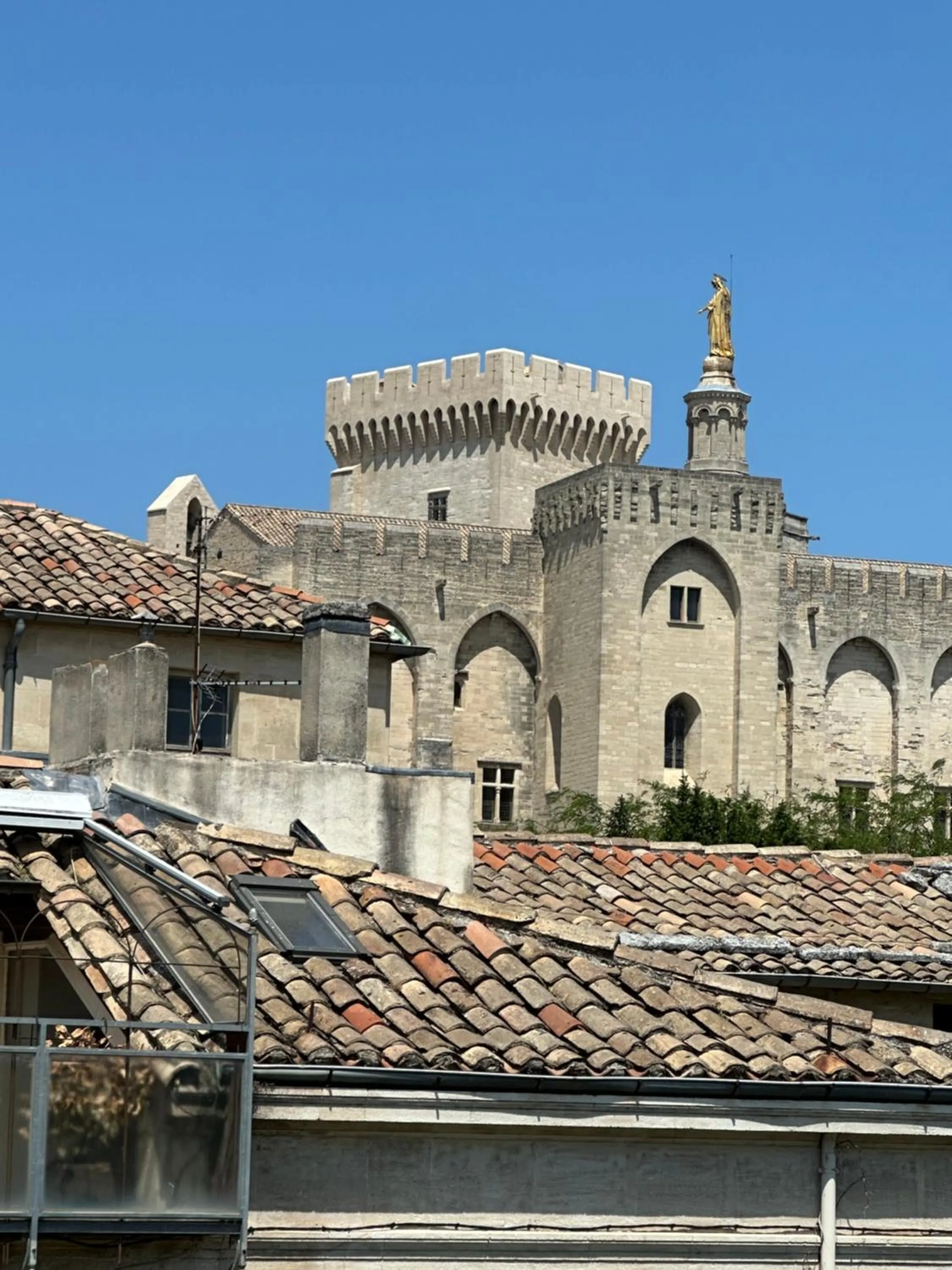 Day in Hôtel Le Médiéval Palais des Papes