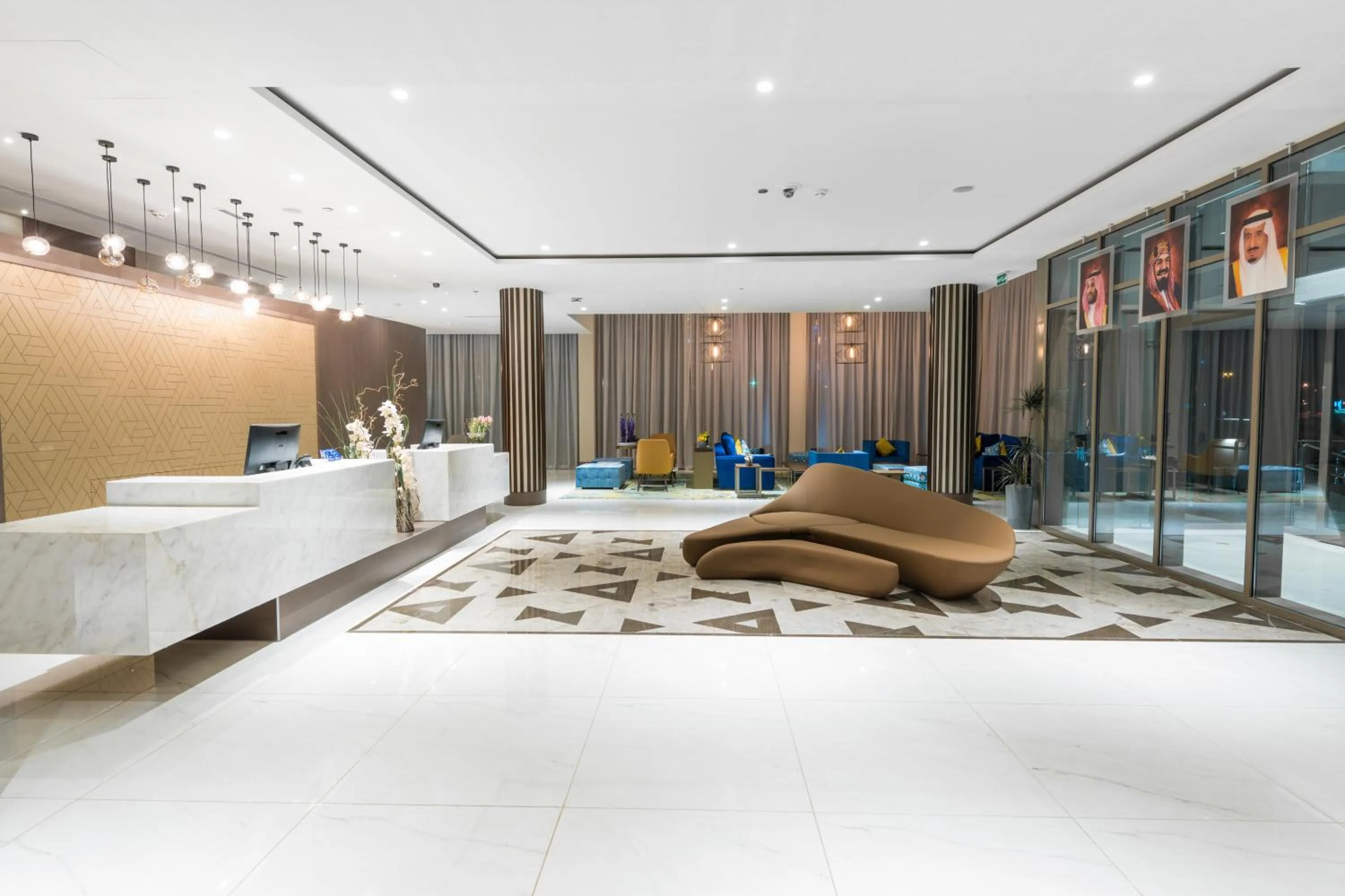 Lobby or reception, Bed in Radisson Blu Hotel, Jeddah Corniche