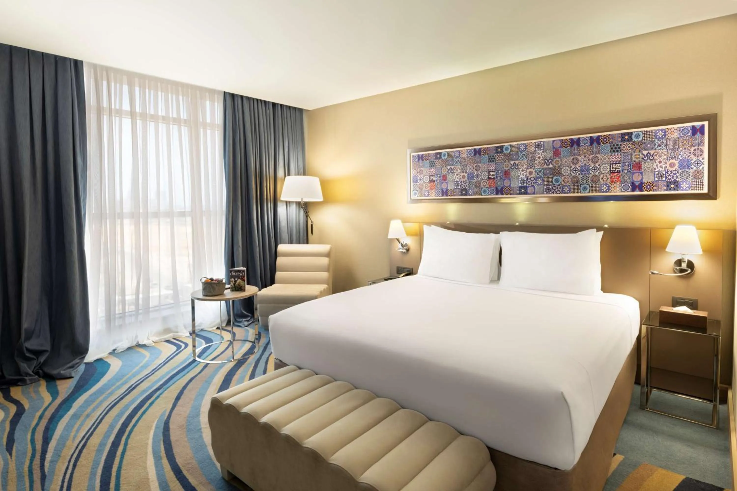 Bedroom, Bed in Radisson Blu Hotel, Jeddah Corniche