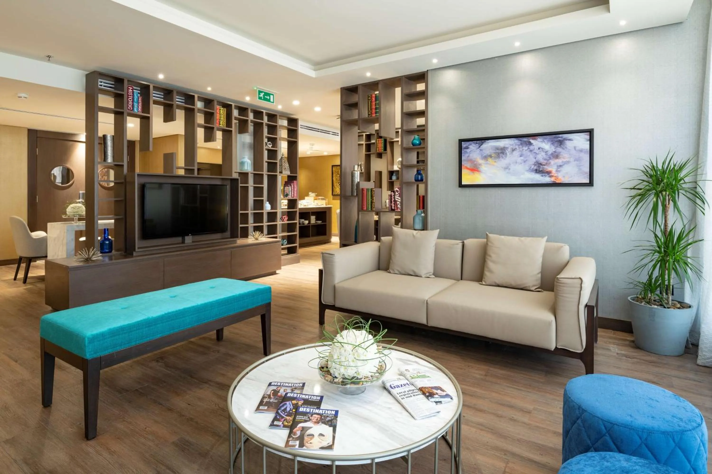 Lounge or bar in Radisson Blu Hotel, Jeddah Corniche