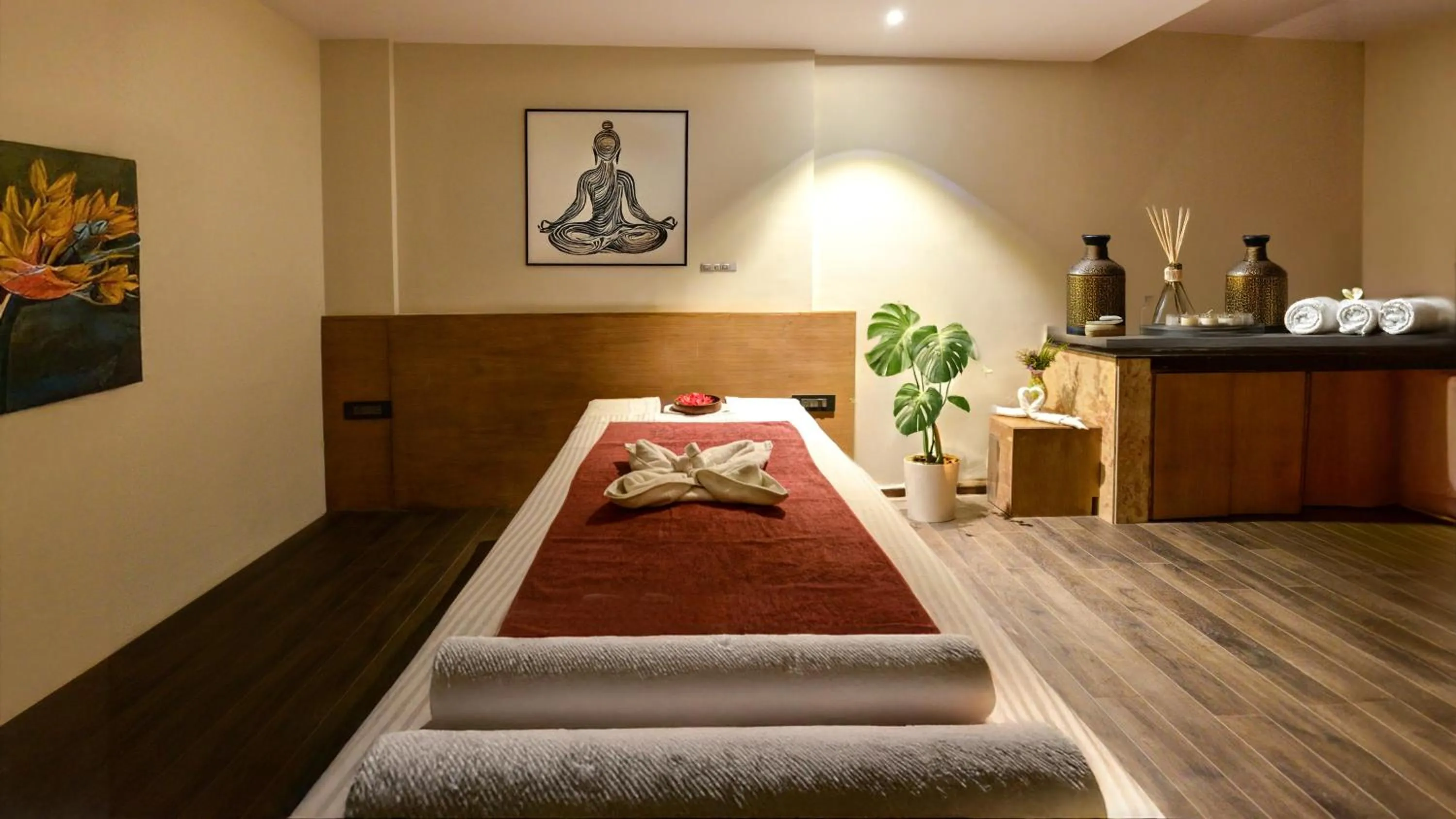 Massage, Bed in Summit Montana Suites & Spa at Mall