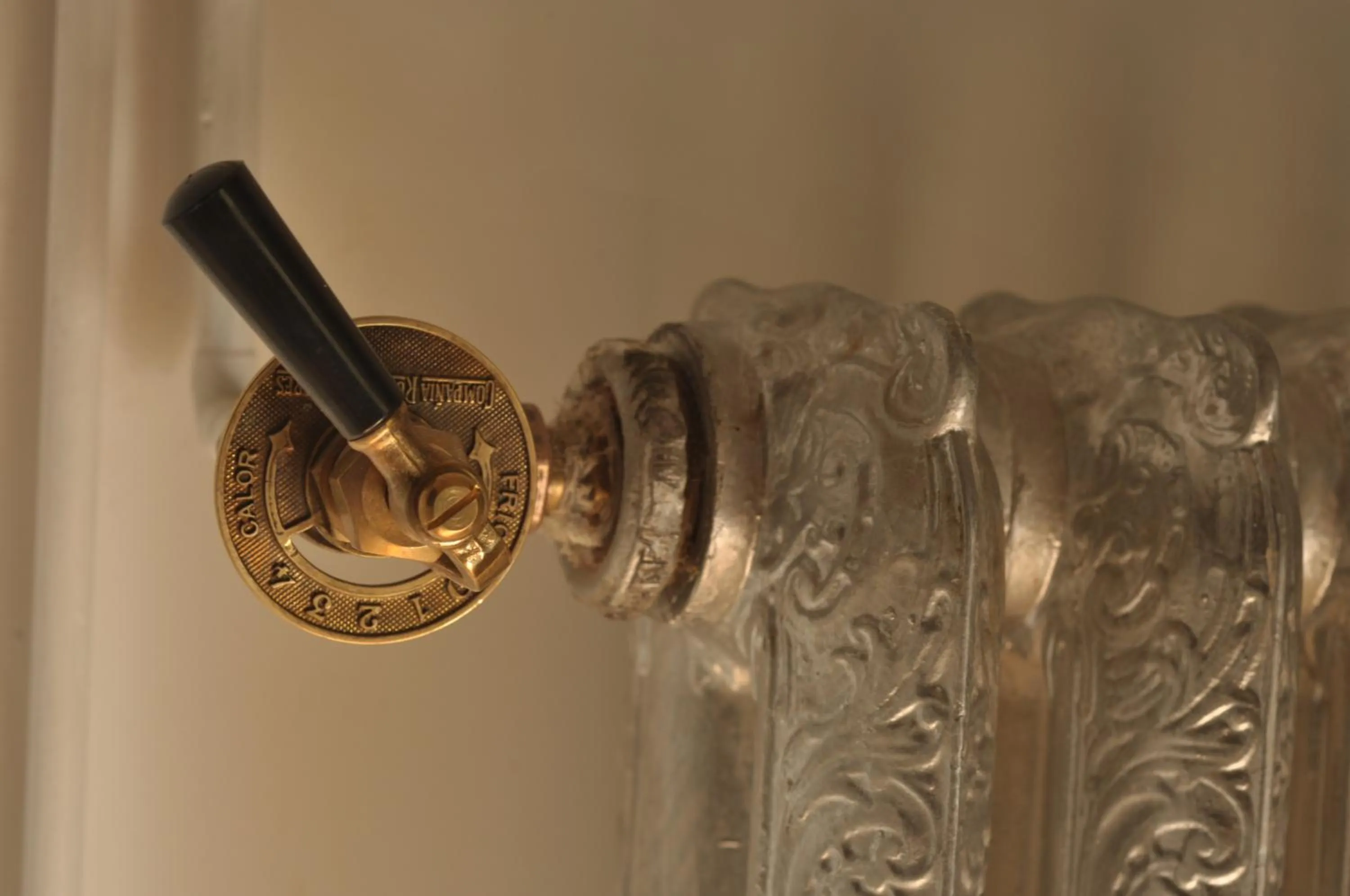 Decorative detail in Apartamentos Matute 11