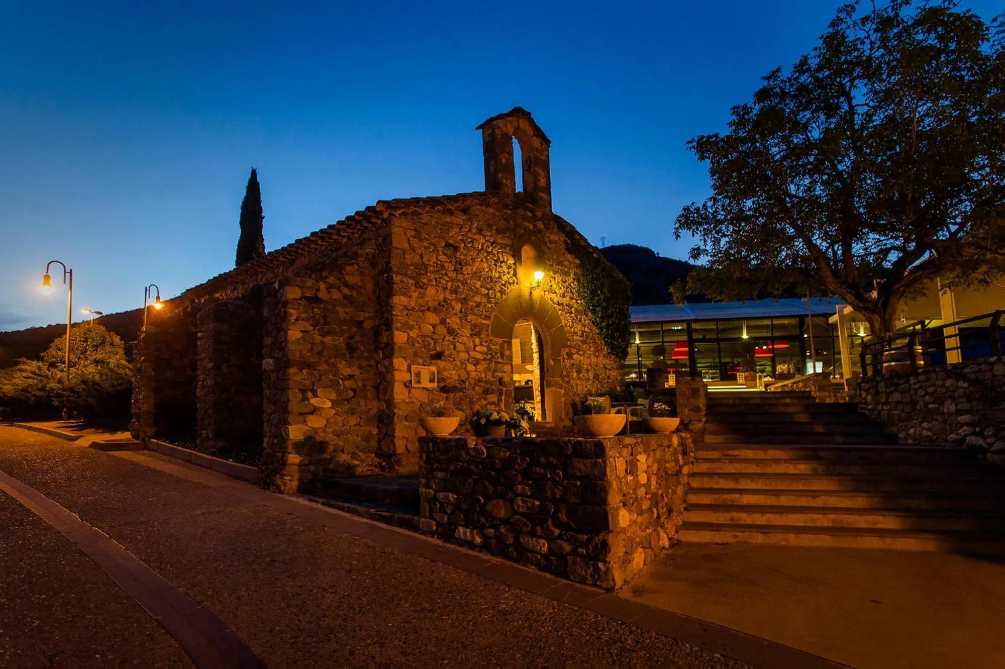 Facade/entrance in Ligüerre Resort
