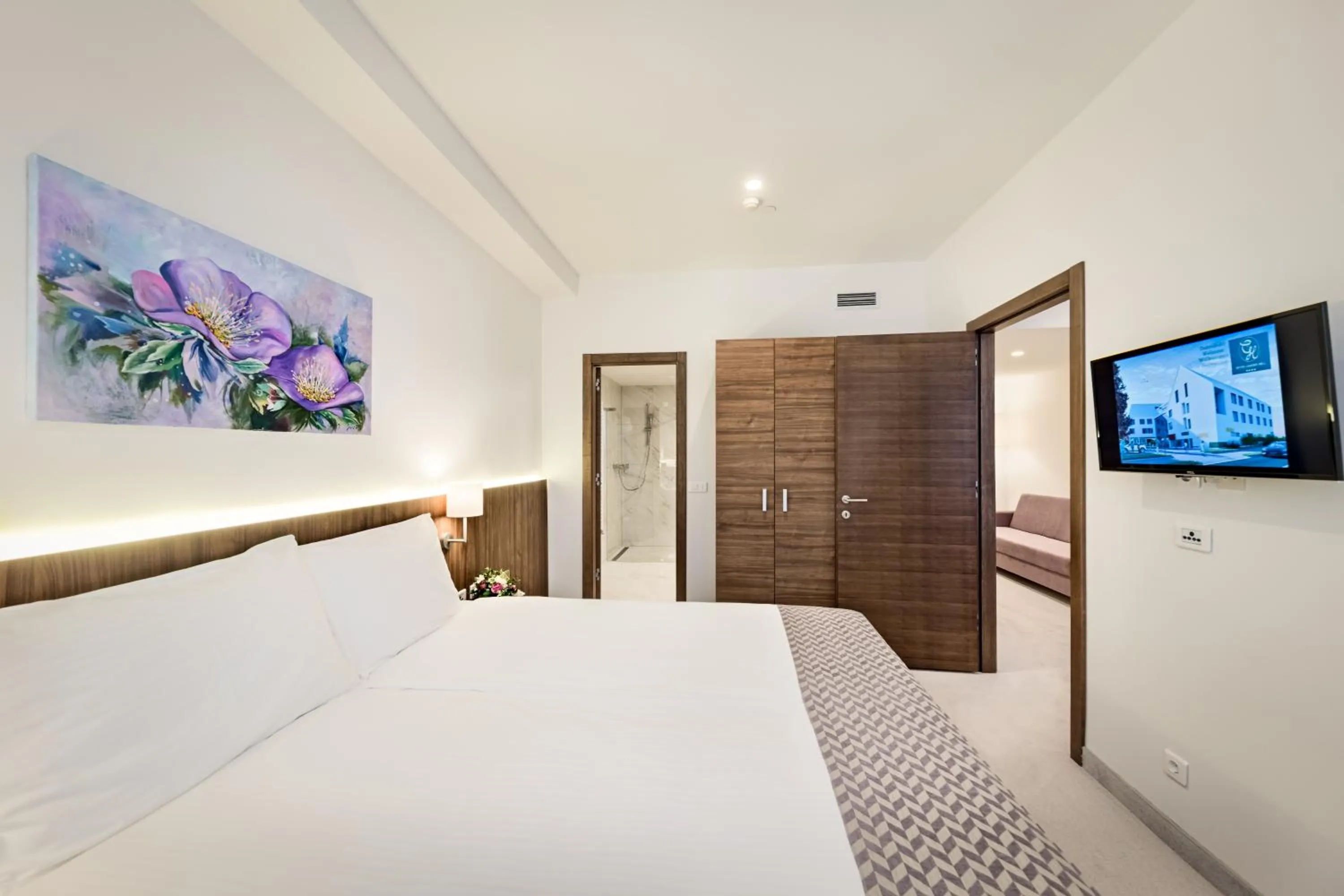 Day, Bed in Hotel Garden Hill