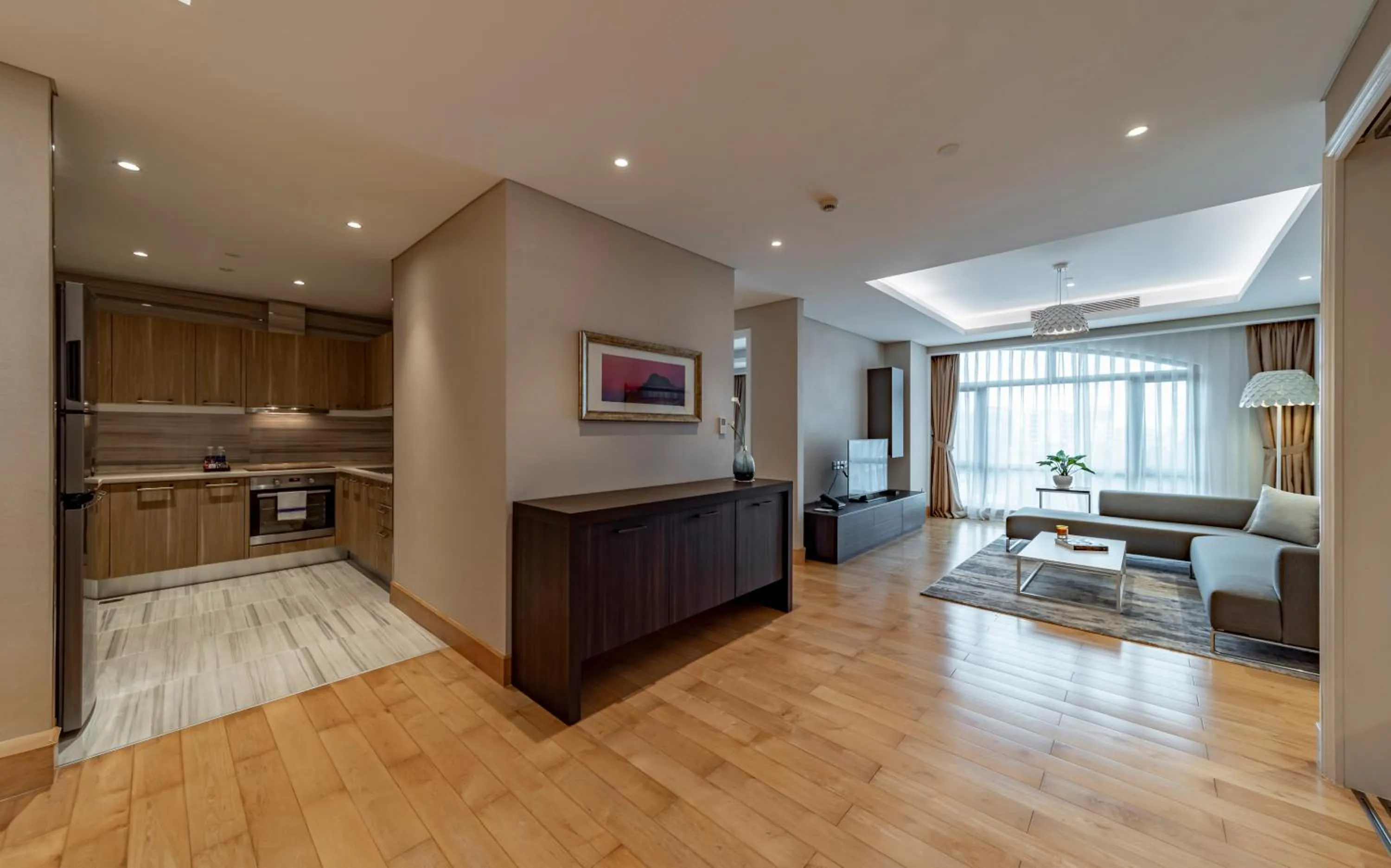 Photo of the whole room in Sherwood Suites